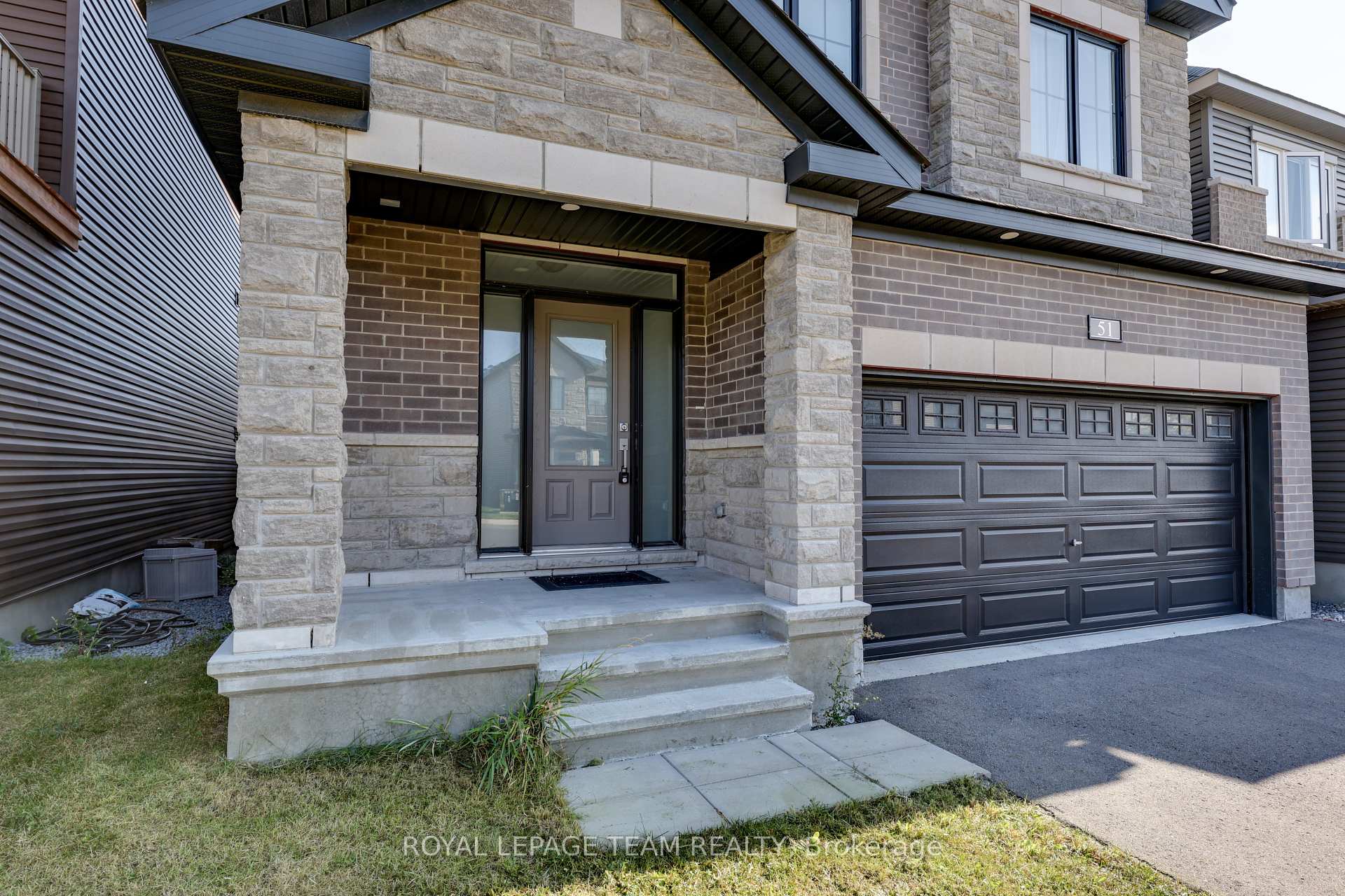 Photo 4 of 51 Eramosa Crescent, Ottawa, Kanata - Kanata Lakes/Heritage Hills — HOMEH