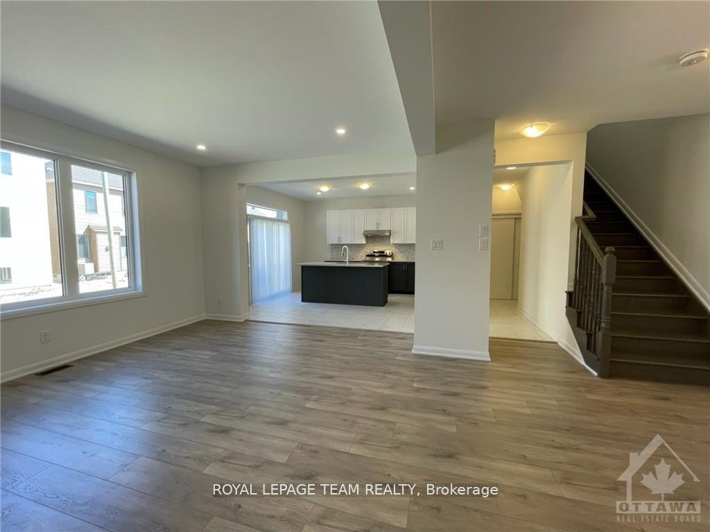 Photo 9 of 51 Eramosa Crescent, Ottawa, Kanata - Kanata Lakes/Heritage Hills — HOMEH