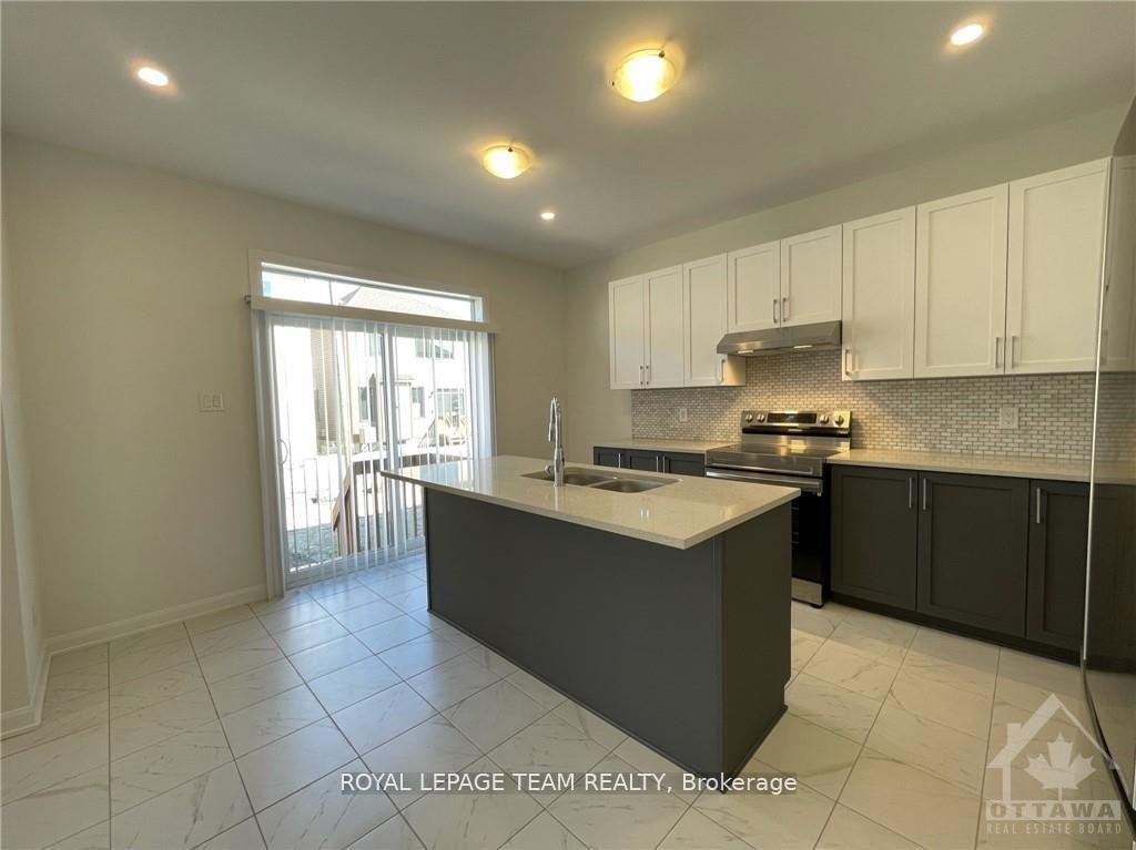Photo 10 of 51 Eramosa Crescent, Ottawa, Kanata - Kanata Lakes/Heritage Hills — HOMEH