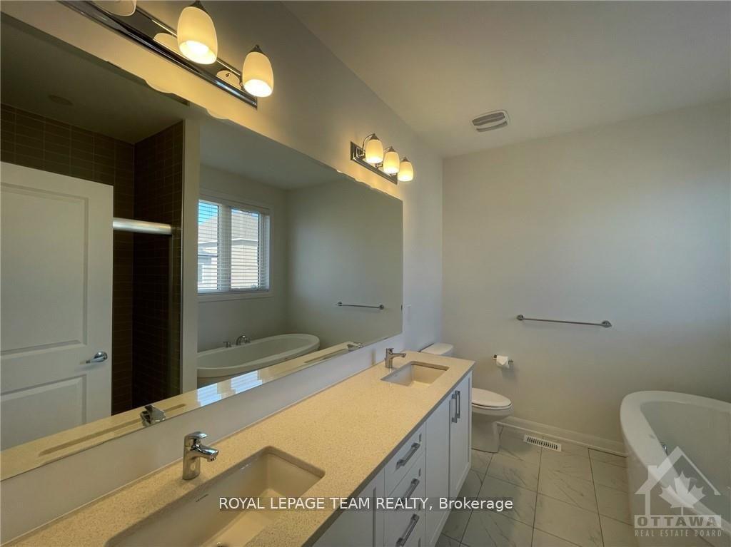 Photo 18 of 51 Eramosa Crescent, Ottawa, Kanata - Kanata Lakes/Heritage Hills — HOMEH