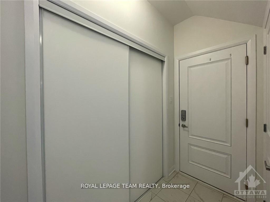 Photo 22 of 51 Eramosa Crescent, Ottawa, Kanata - Kanata Lakes/Heritage Hills — HOMEH