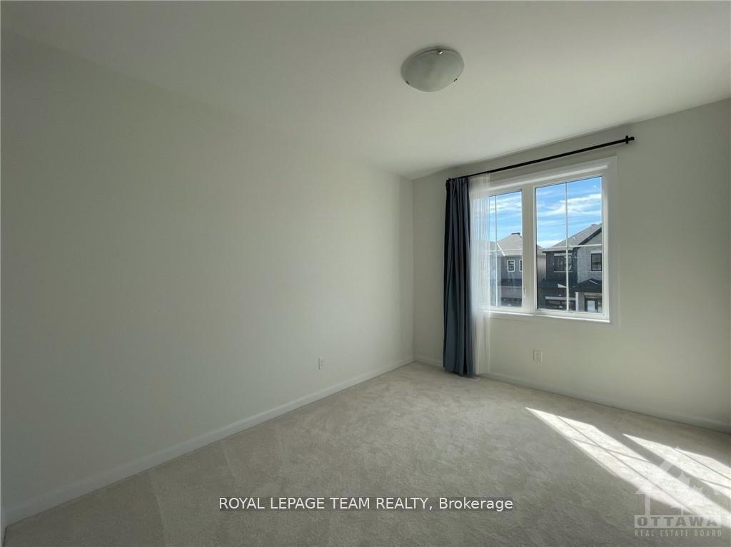 Photo 24 of 51 Eramosa Crescent, Ottawa, Kanata - Kanata Lakes/Heritage Hills — HOMEH
