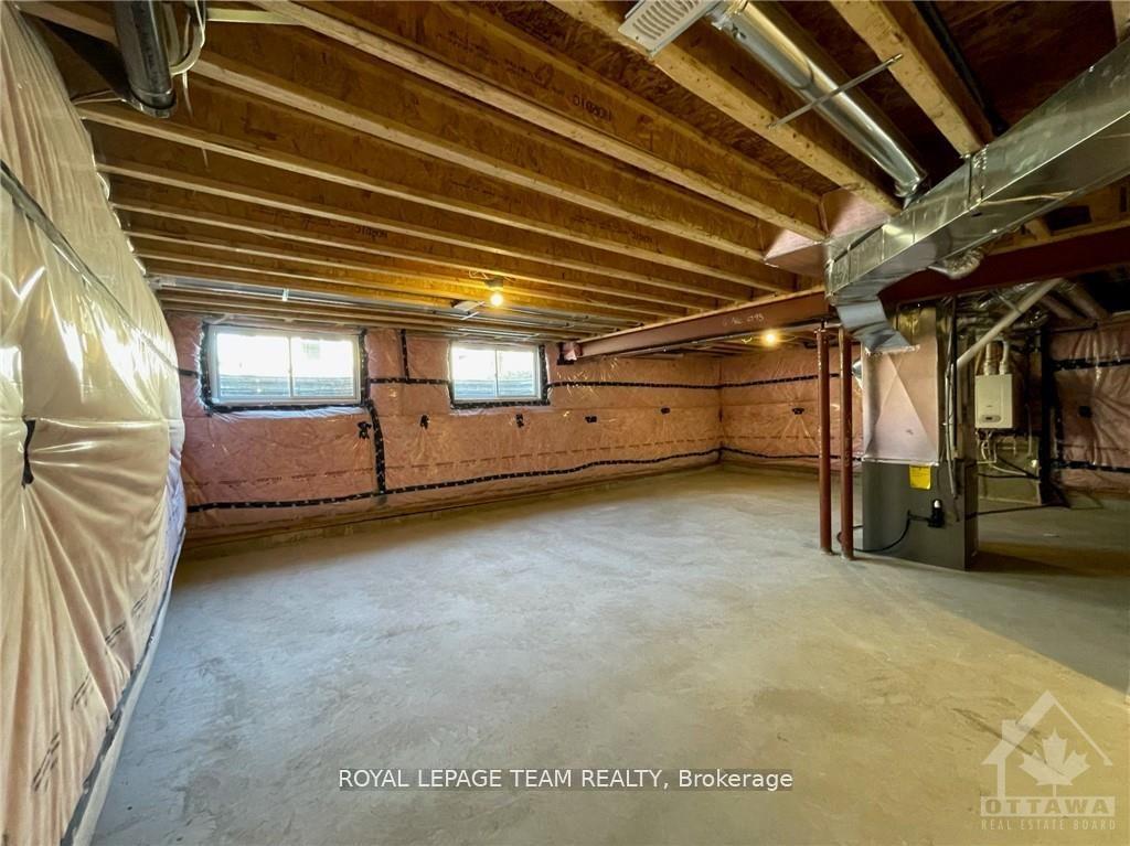 Photo 29 of 51 Eramosa Crescent, Ottawa, Kanata - Kanata Lakes/Heritage Hills — HOMEH