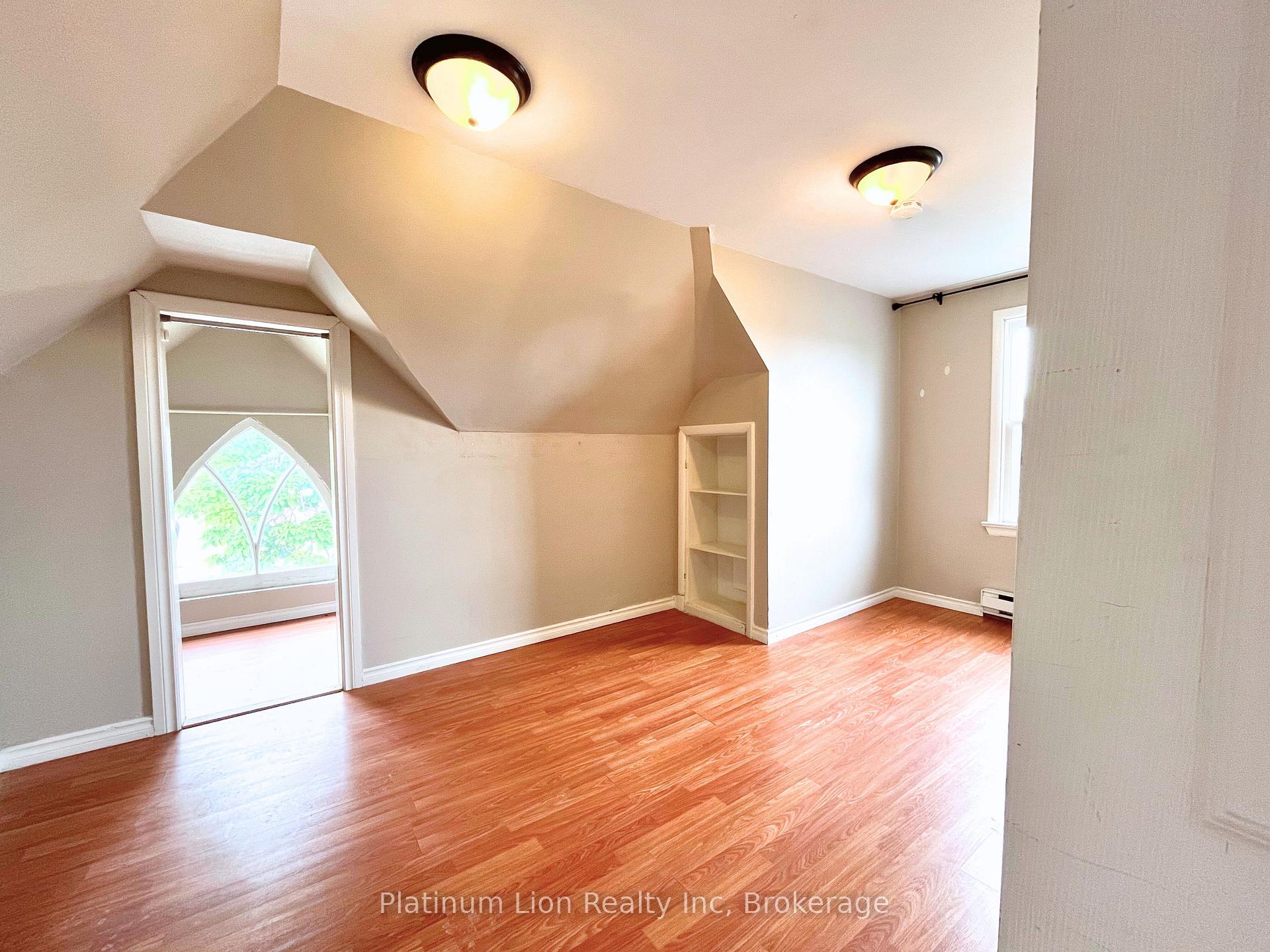 Photo 15 of Unit 3, 114 West Avenue N, Hamilton, Landsdale — HOMEH