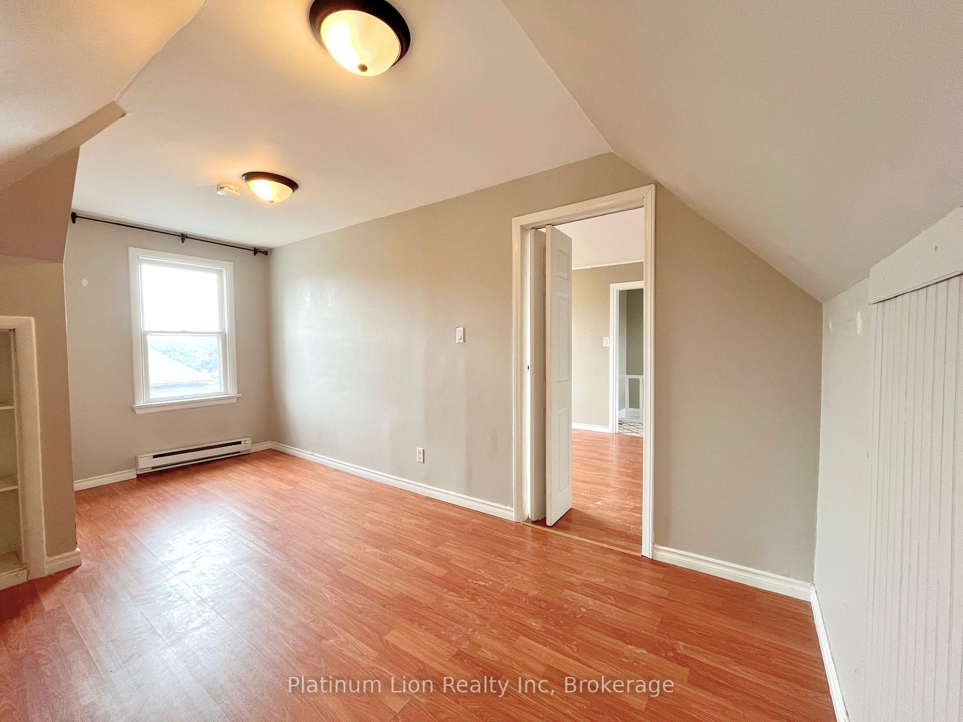 Photo 16 of Unit 3, 114 West Avenue N, Hamilton, Landsdale — HOMEH