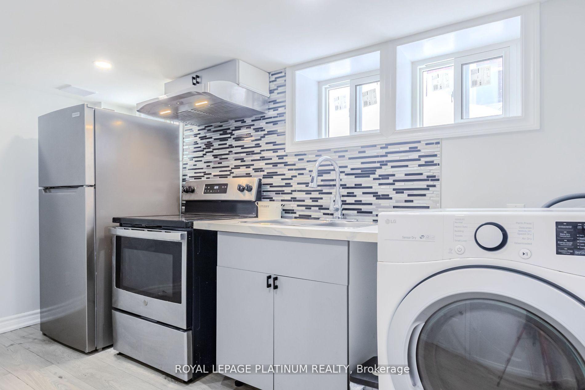 Photo 25 of 44 Troy Street, Kitchener — HOMEH
