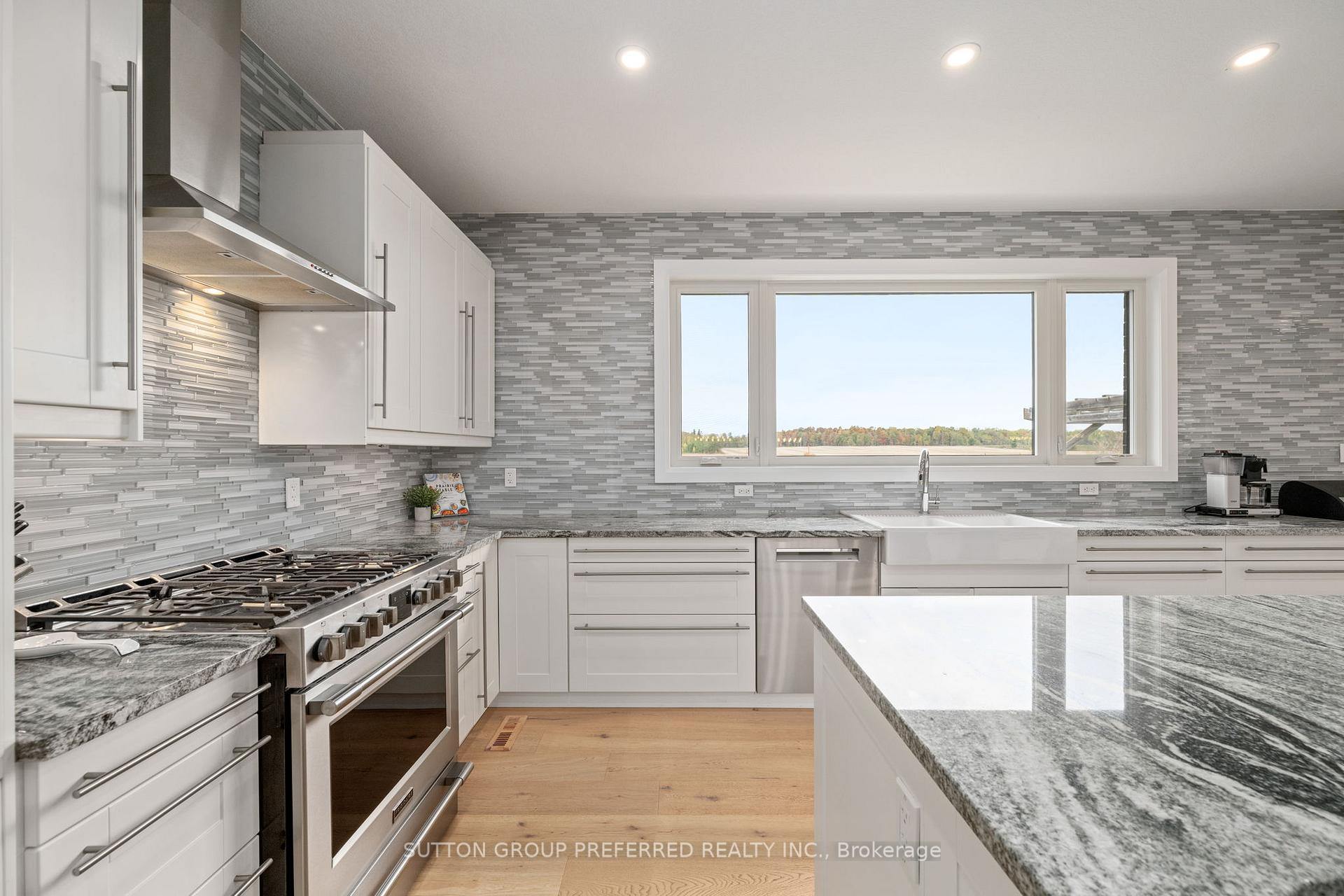 Photo 11 of 121 Lewis Drive, Middlesex Centre, Coldstream — HOMEH
