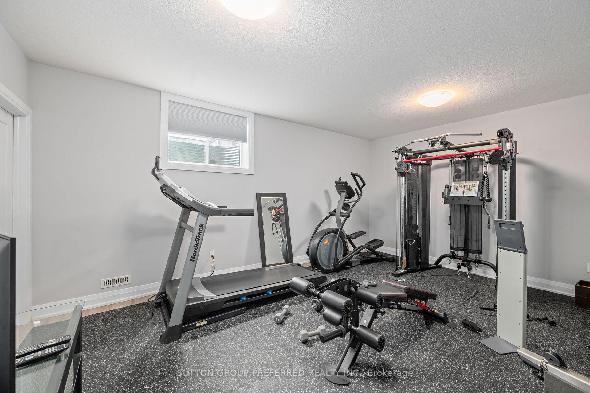 Photo 34 of 121 Lewis Drive, Middlesex Centre, Coldstream — HOMEH