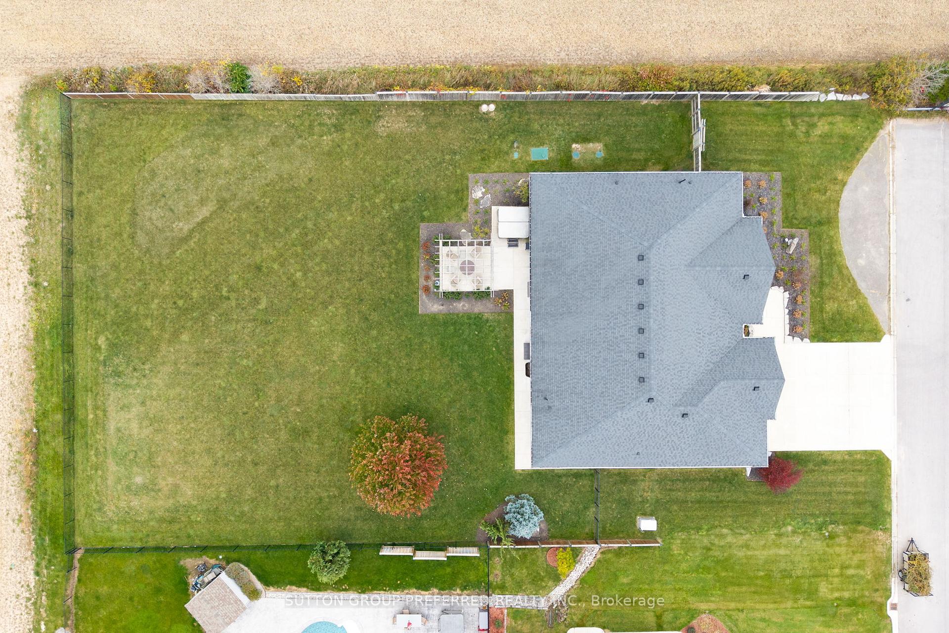 Photo 45 of 121 Lewis Drive, Middlesex Centre, Coldstream — HOMEH