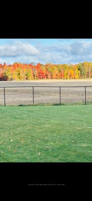 Photo 48 of 121 Lewis Drive, Middlesex Centre, Coldstream — HOMEH
