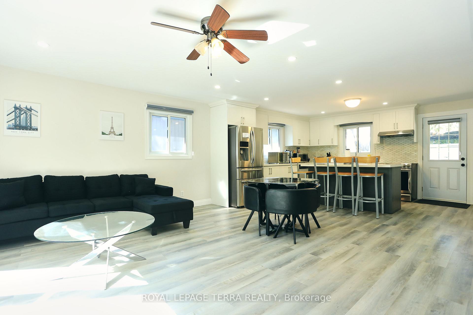Photo 2 of 1786 St John Road, Innisfil, Alcona — HOMEH