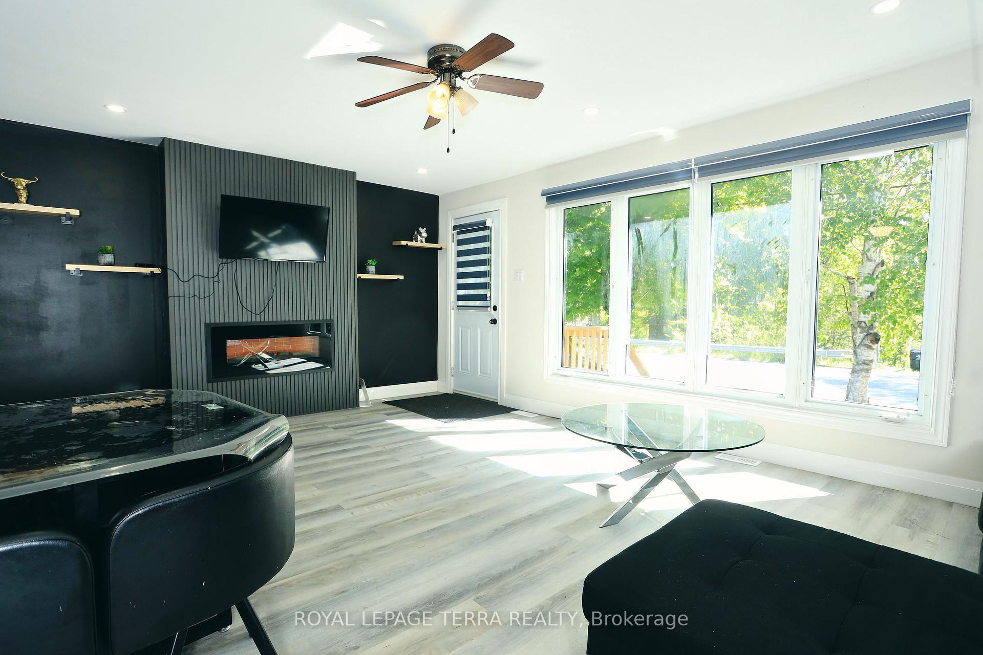 Photo 7 of 1786 St John Road, Innisfil, Alcona — HOMEH