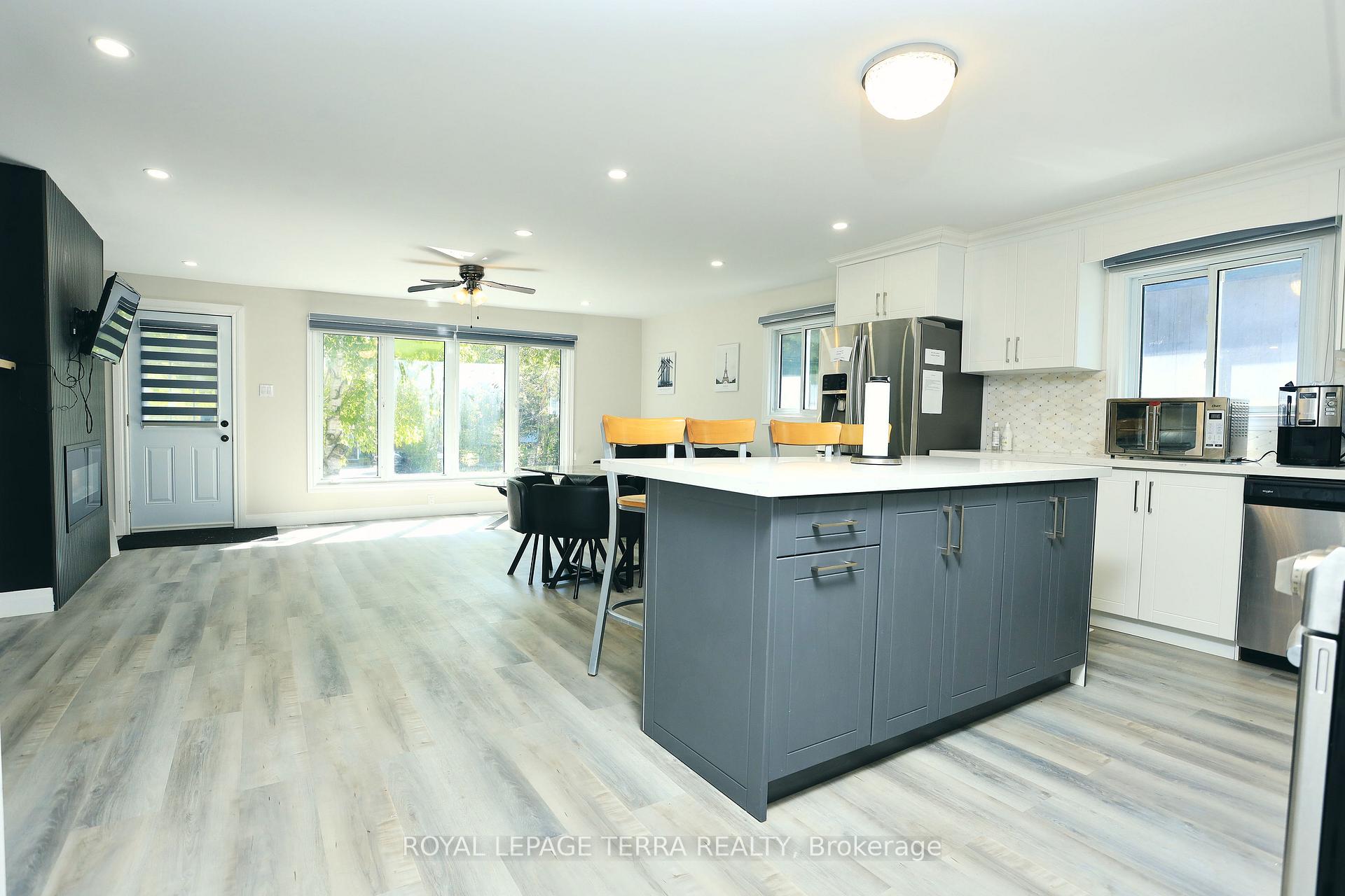 Photo 13 of 1786 St John Road, Innisfil, Alcona — HOMEH