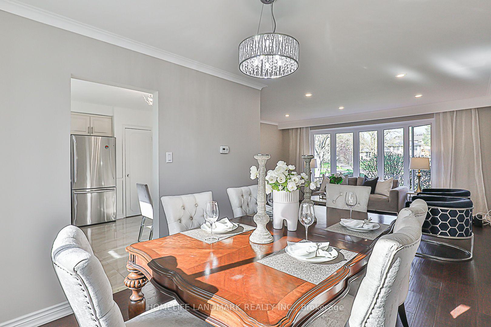 Photo 11 of 6 Willowgate Drive, Markham, Bullock — HOMEH