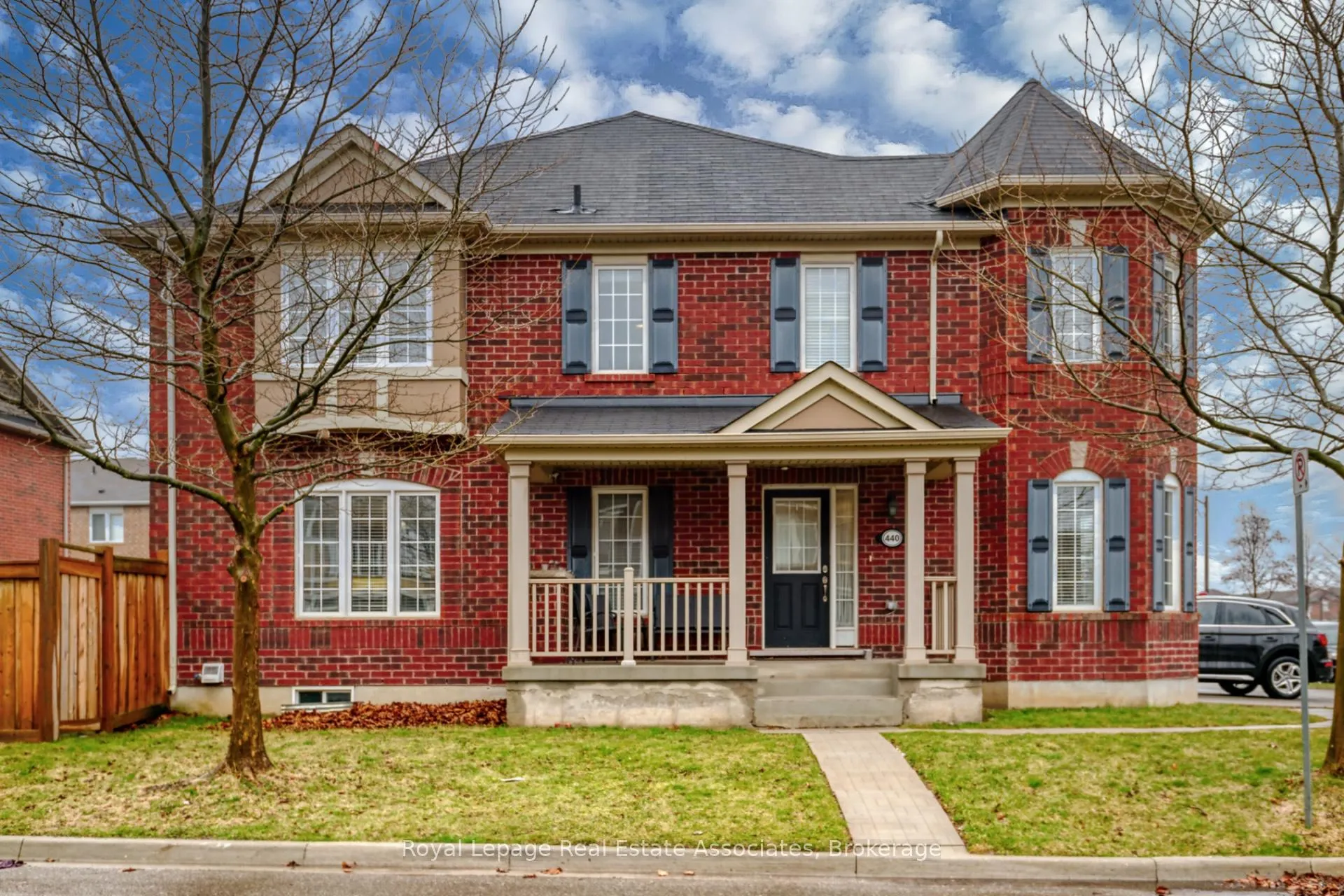Photo 1 of 440 Dalhousie Gate, Milton, Willmott — HOMEH