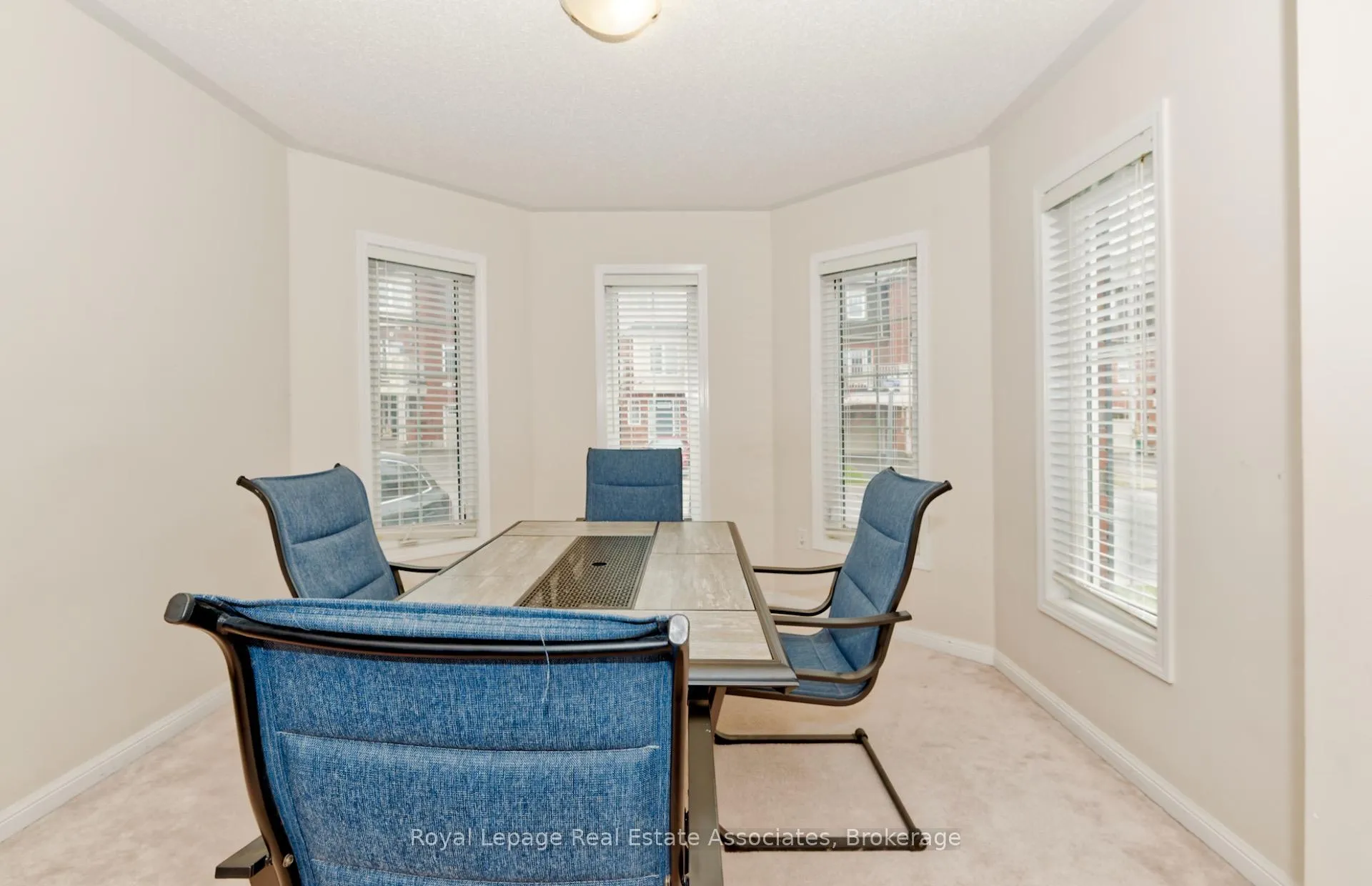 Photo 11 of 440 Dalhousie Gate, Milton, Willmott — HOMEH