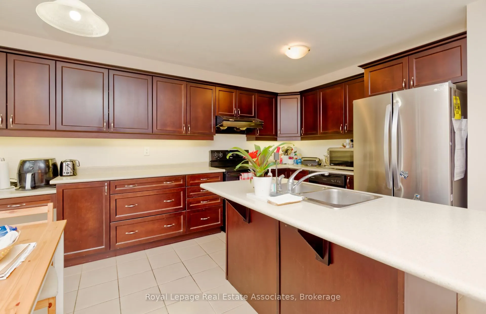 Photo 15 of 440 Dalhousie Gate, Milton, Willmott — HOMEH
