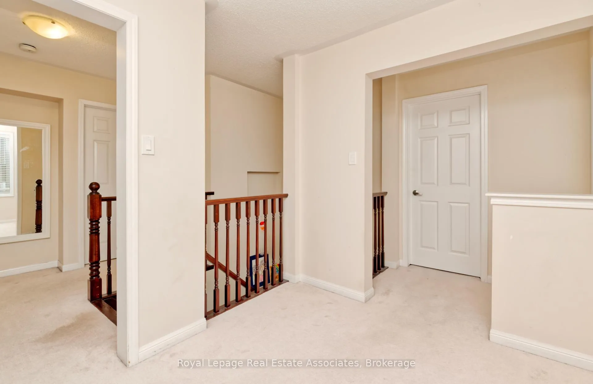 Photo 19 of 440 Dalhousie Gate, Milton, Willmott — HOMEH