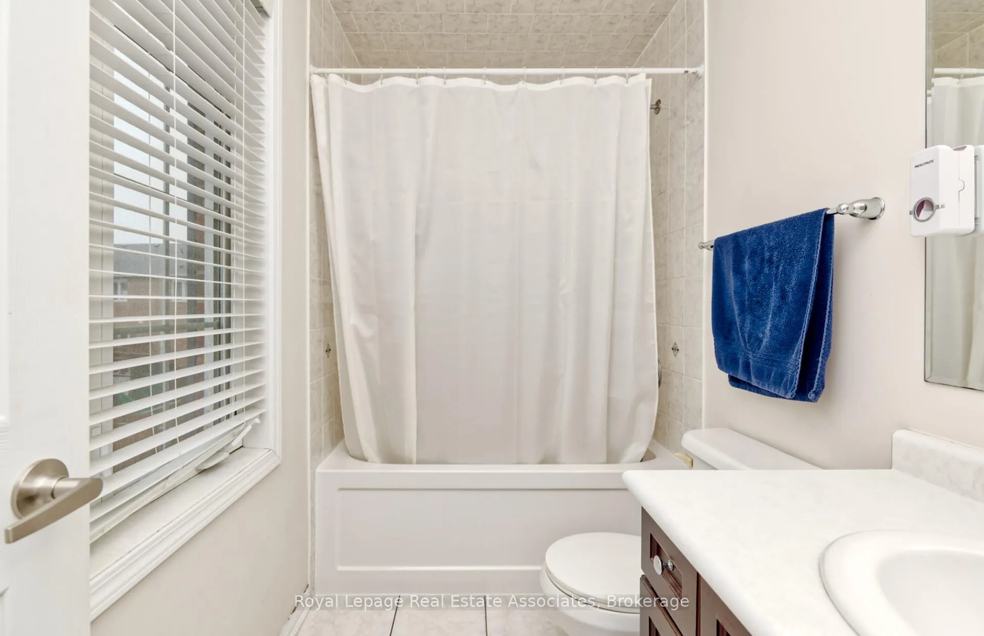 Photo 26 of 440 Dalhousie Gate, Milton, Willmott — HOMEH