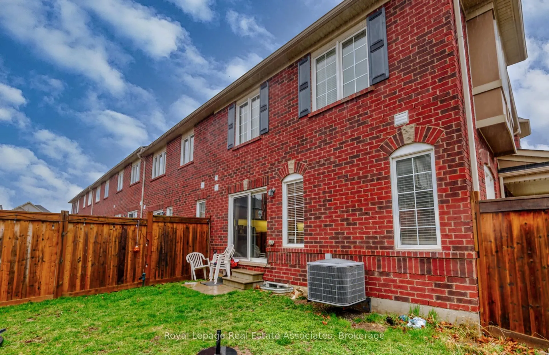 Photo 33 of 440 Dalhousie Gate, Milton, Willmott — HOMEH