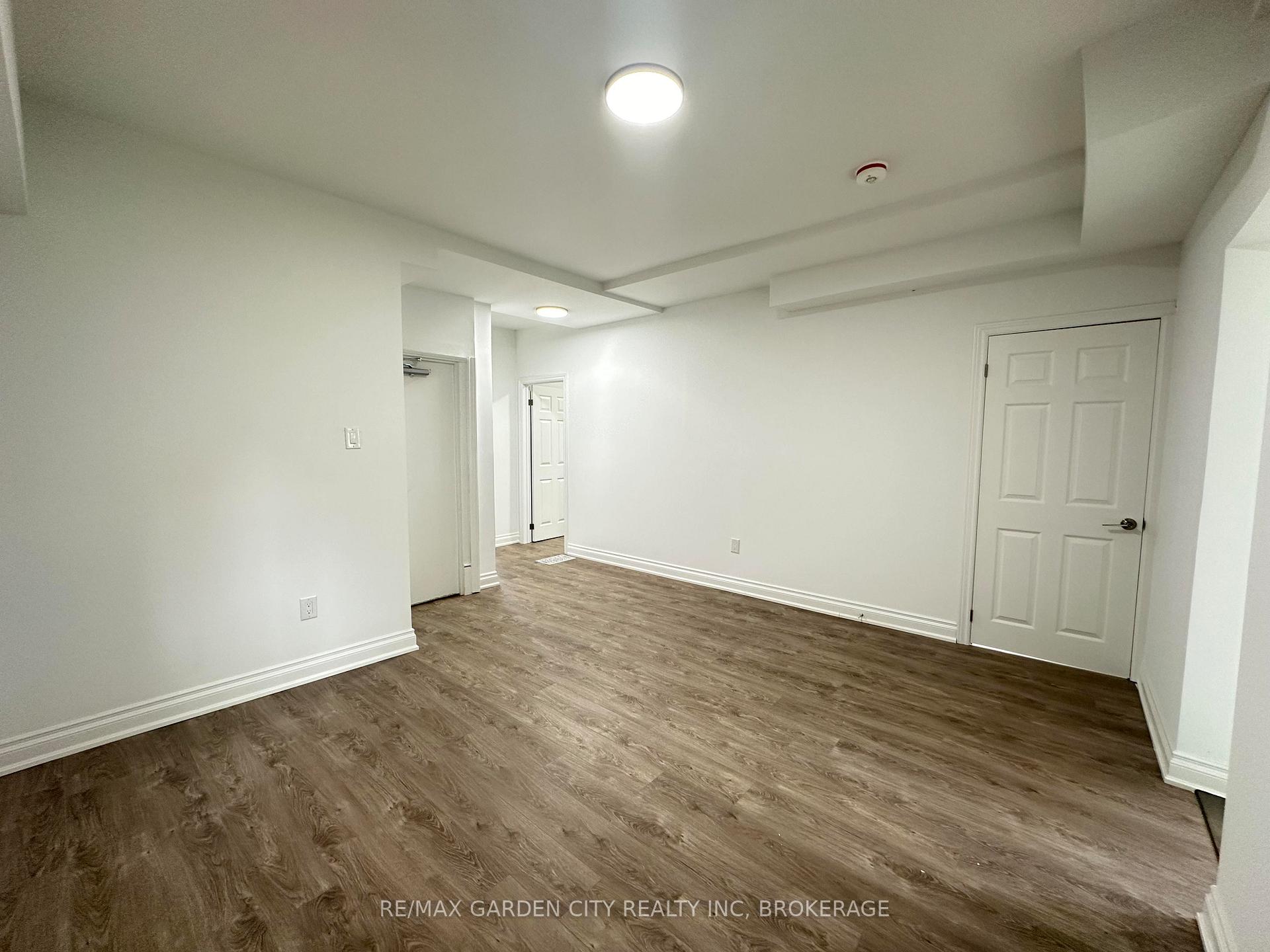 Photo 3 of Unit 1, 110 Myrtle Avenue, Hamilton, St. Clair — HOMEH