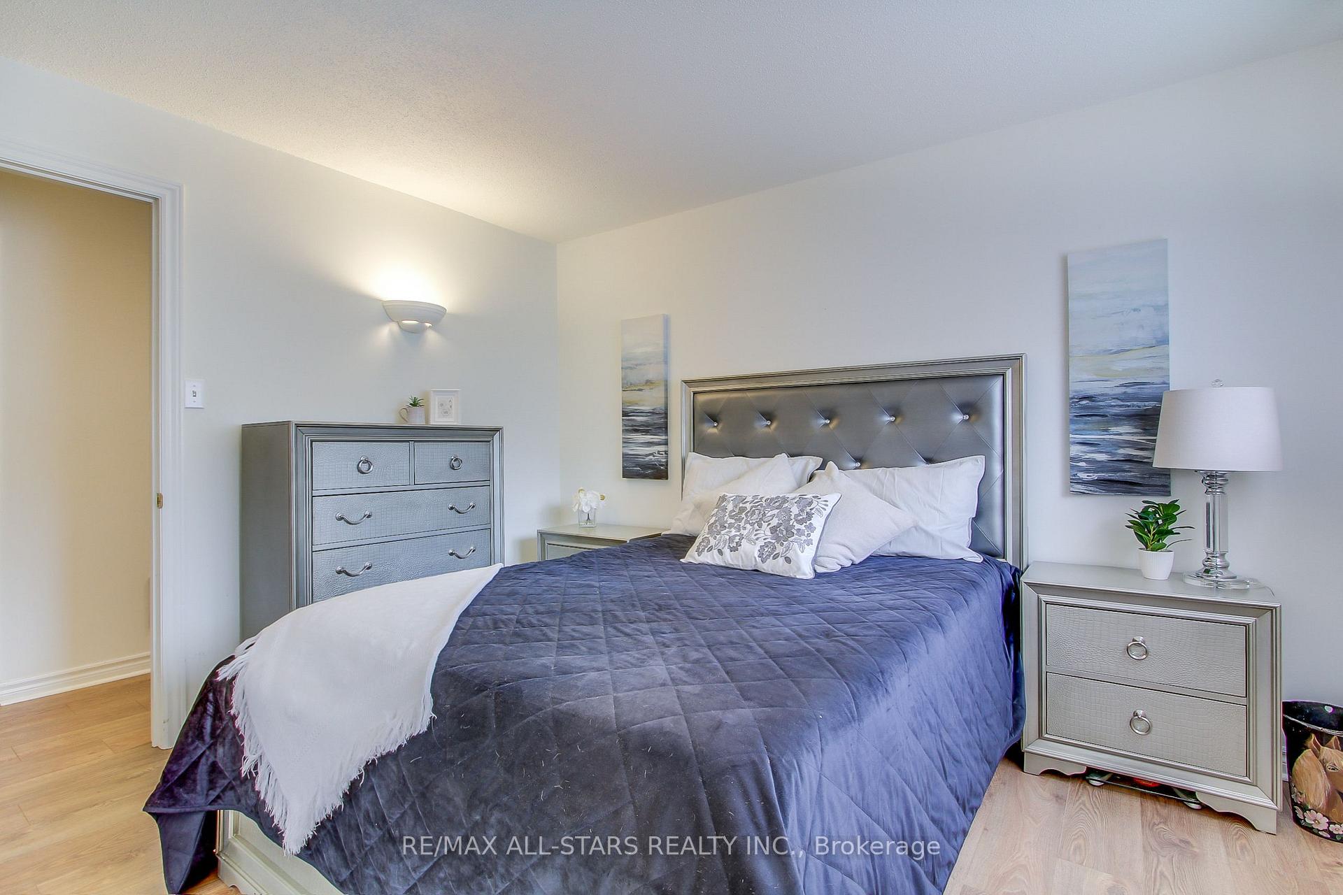 Photo 15 of 621 Pinegrove Avenue, Innisfil, Rural Innisfil — HOMEH
