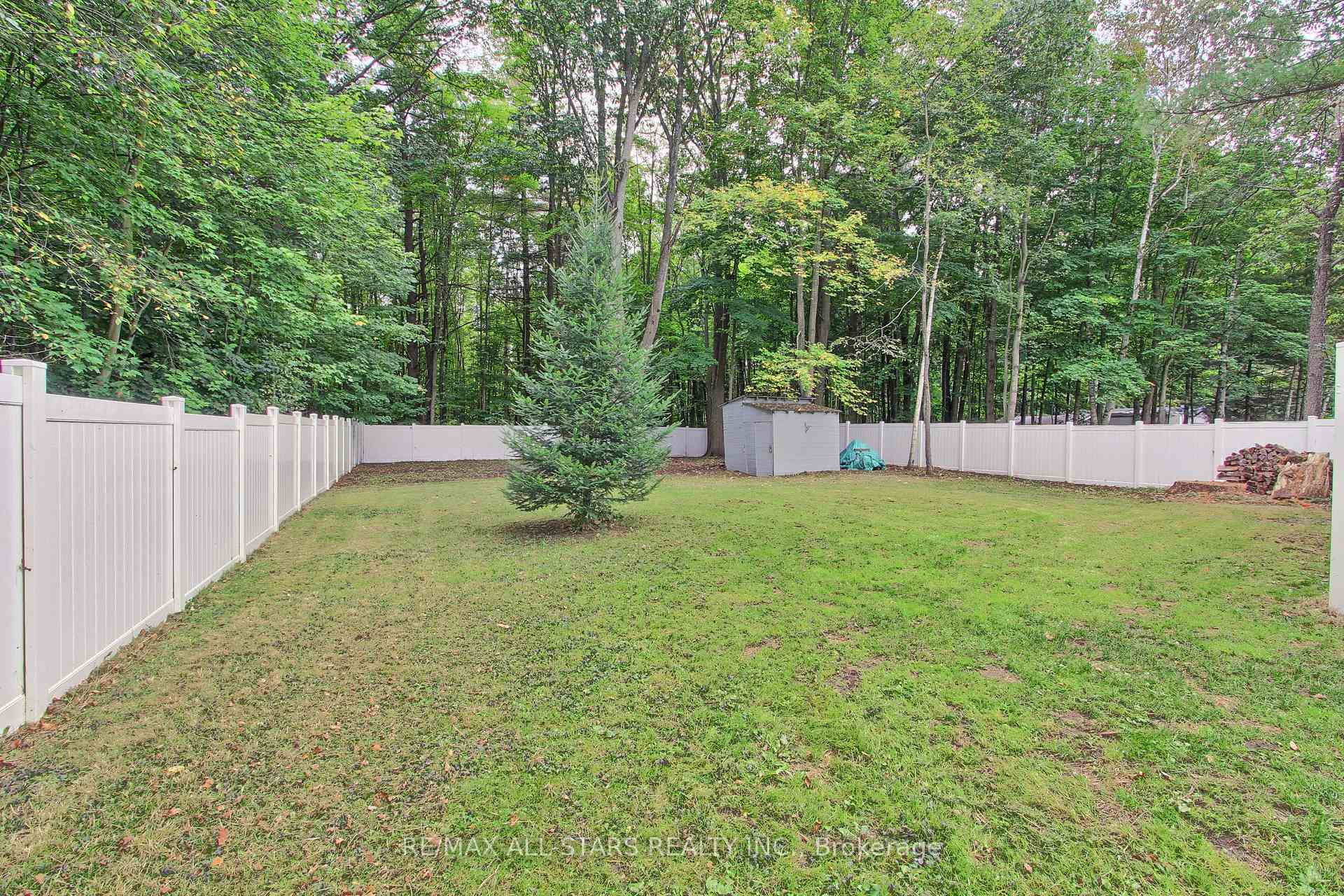 Photo 23 of 621 Pinegrove Avenue, Innisfil, Rural Innisfil — HOMEH