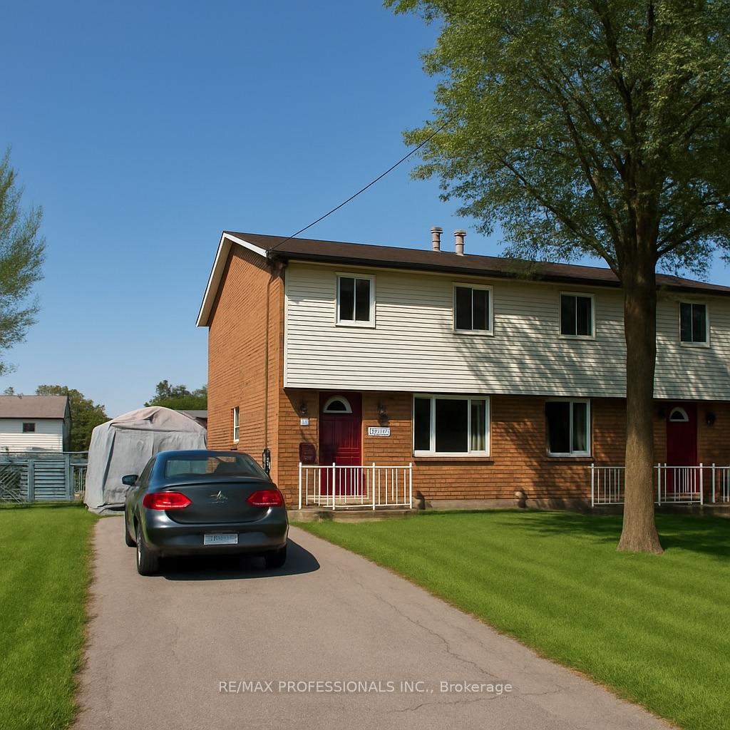 Front of Unit Lower Level, 17 Seeley Avenue