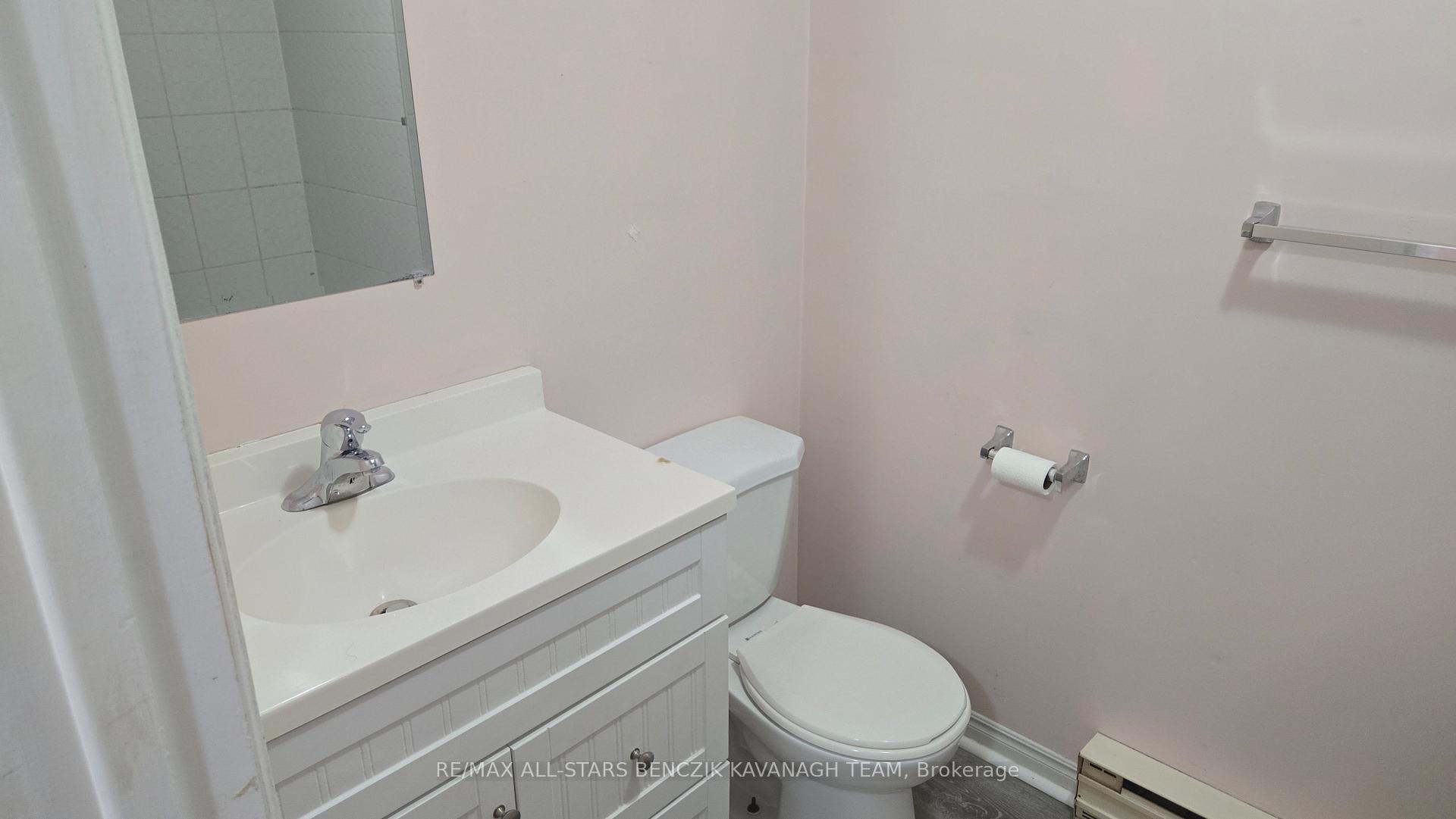 Photo 7 of Unit Unit C, 120 Main Street, Markham, Old Markham Village — HOMEH