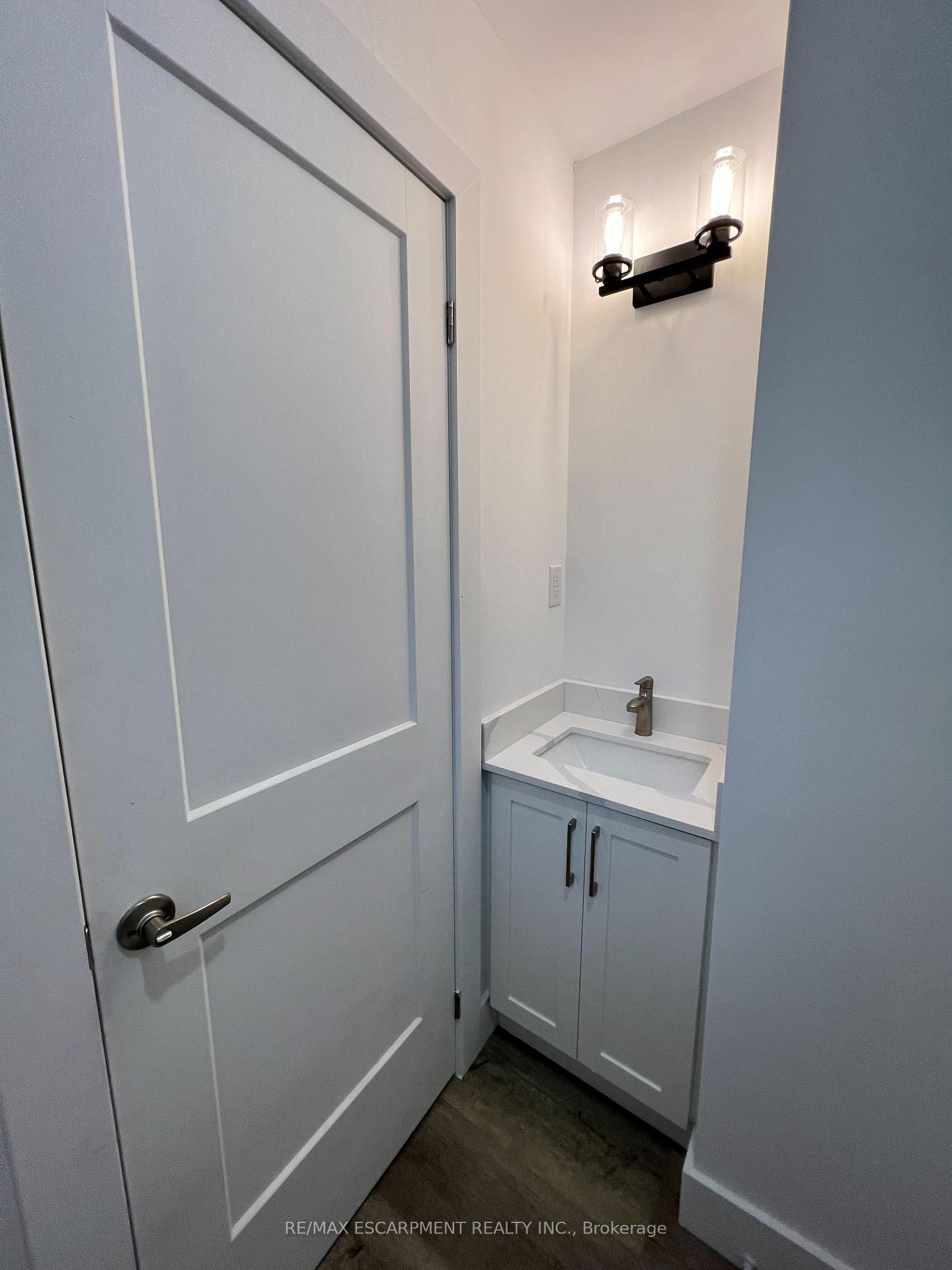 Photo 10 of Unit Unit #2, 10 Jamie Ann Street, Hamilton, Trenholme — HOMEH