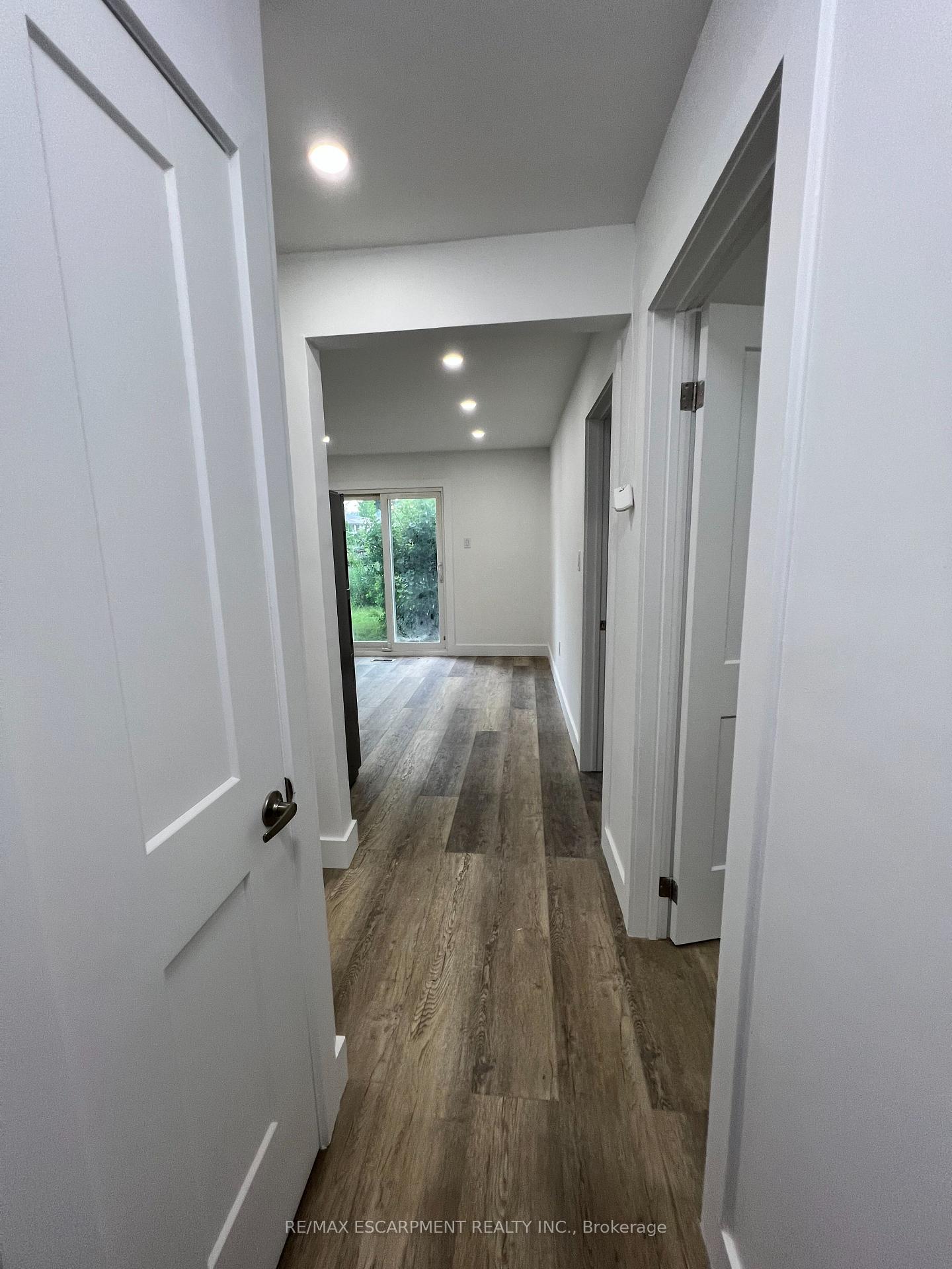Photo 17 of Unit Unit #2, 10 Jamie Ann Street, Hamilton, Trenholme — HOMEH