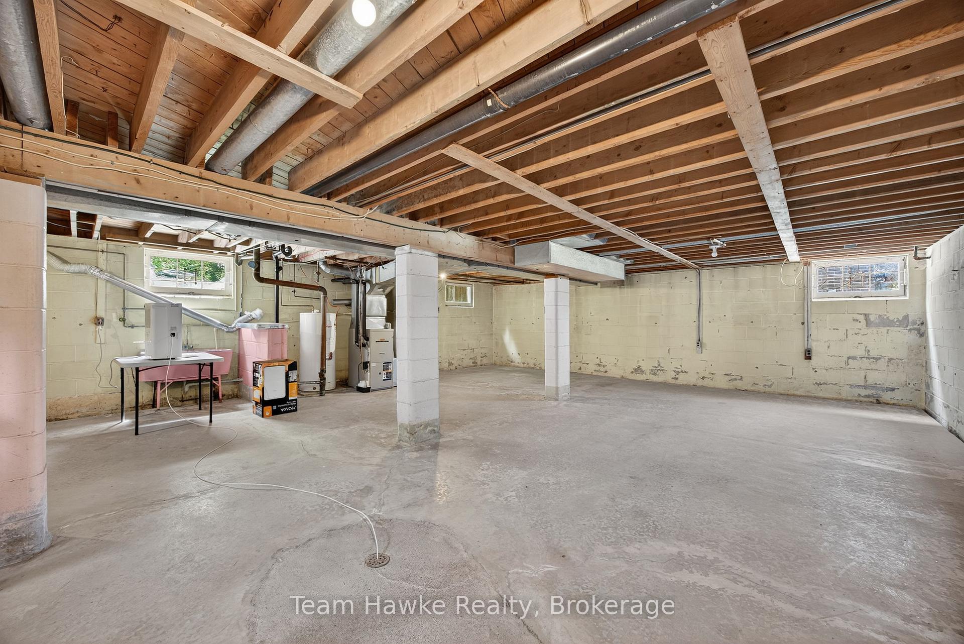 Photo 29 of 303 Scott Street, Midland — HOMEH