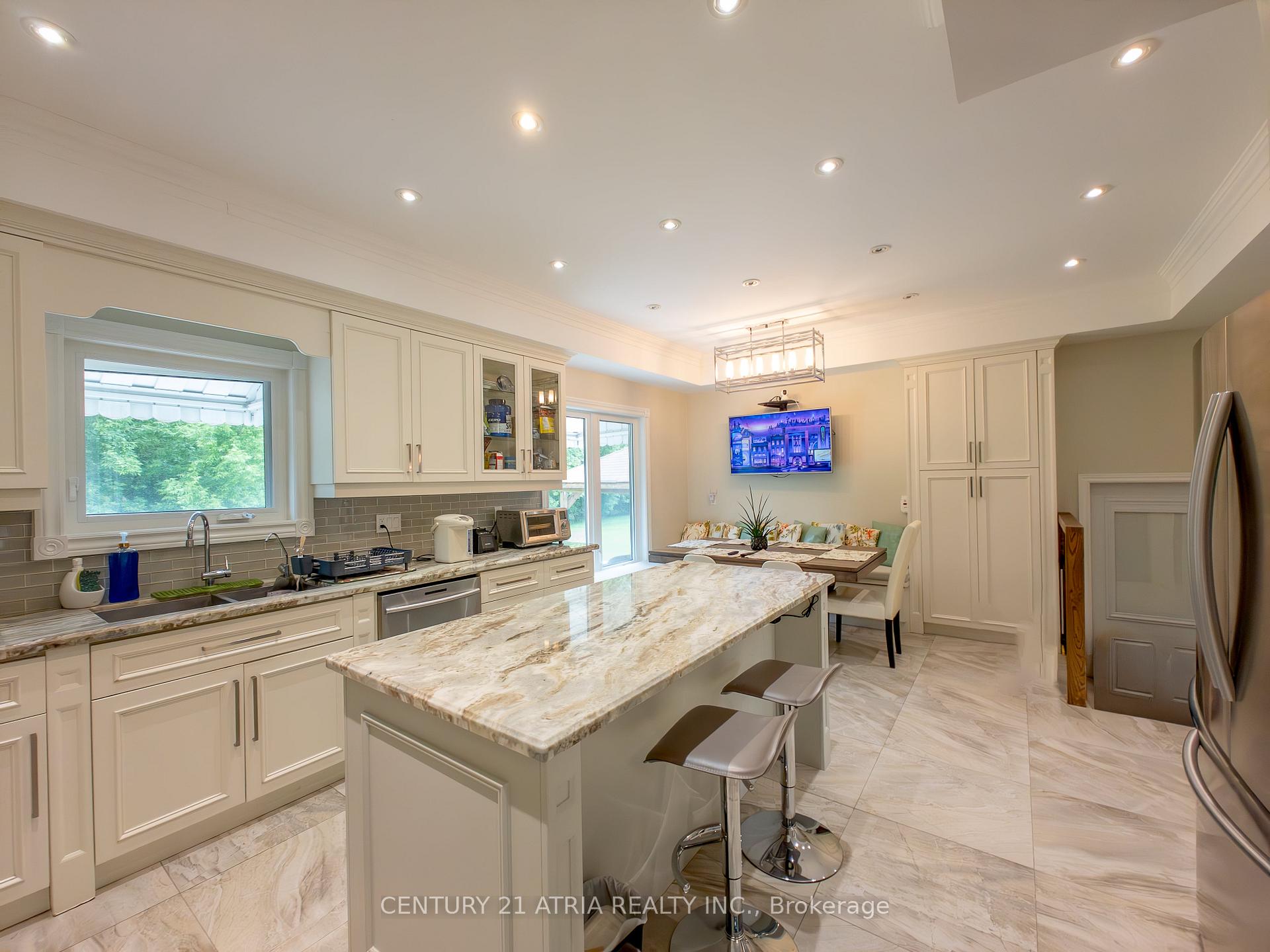 Photo 2 of 2 Norwich Drive, Markham, Raymerville — HOMEH