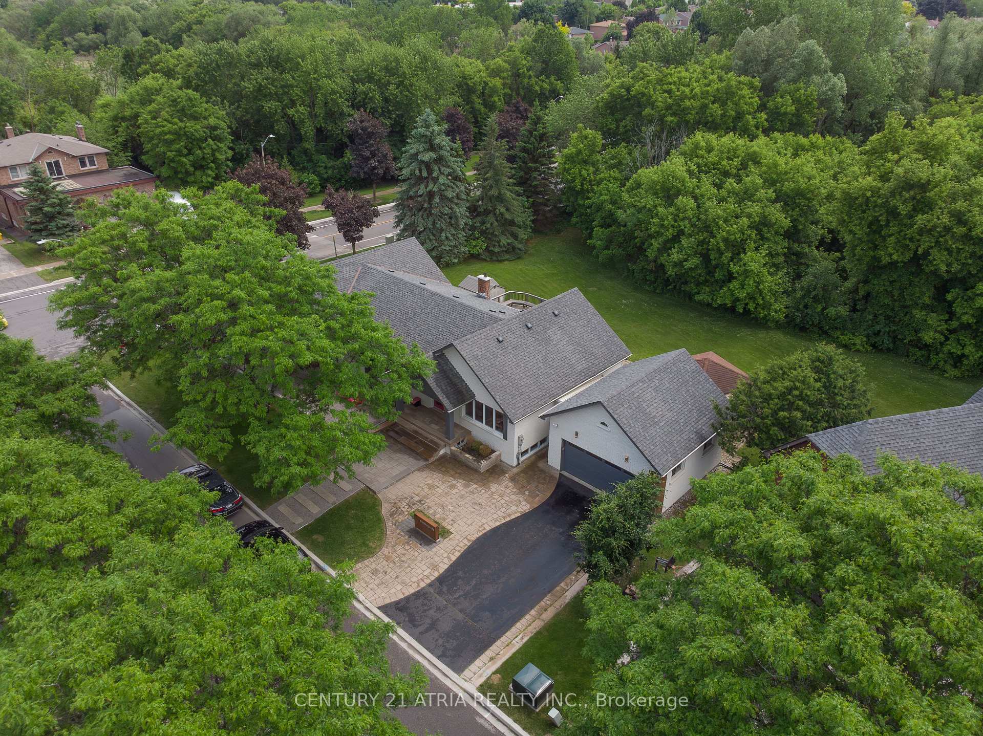 Photo 22 of 2 Norwich Drive, Markham, Raymerville — HOMEH