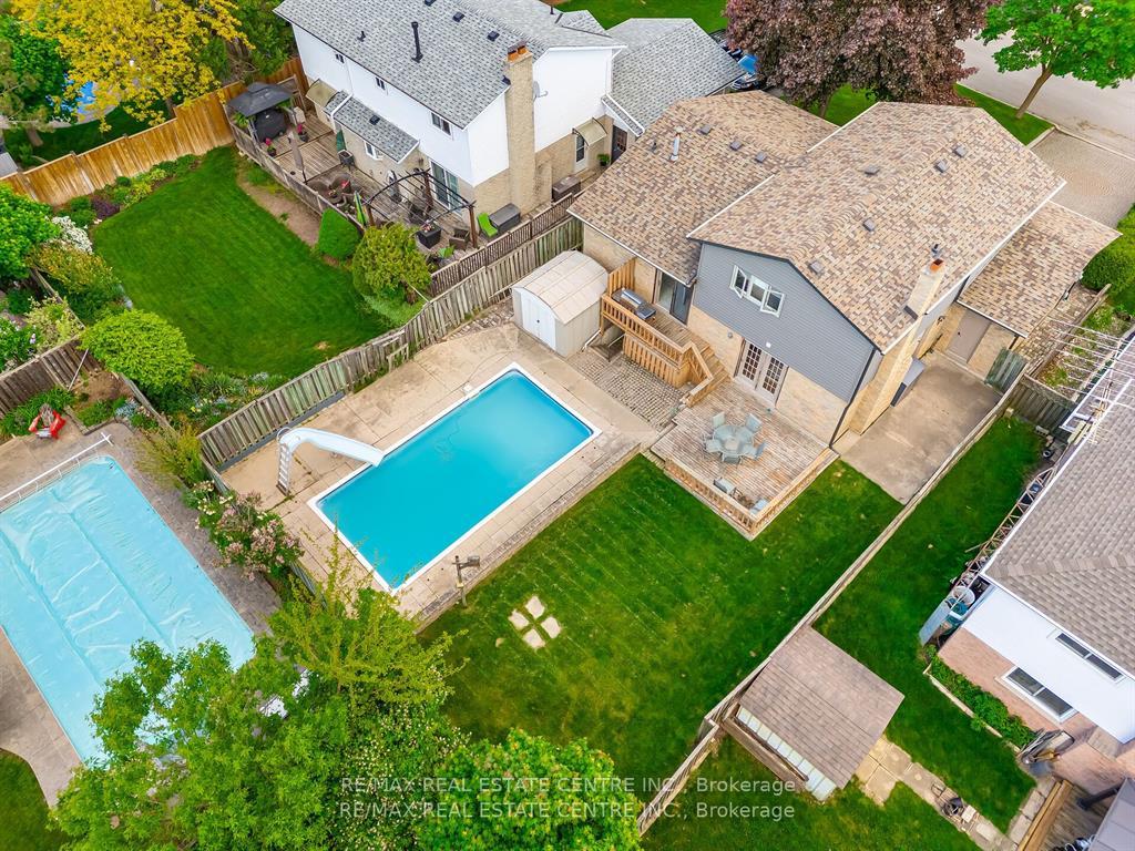 Photo 3 of 583 Moorelands Crescent, Milton, Timberlea — HOMEH