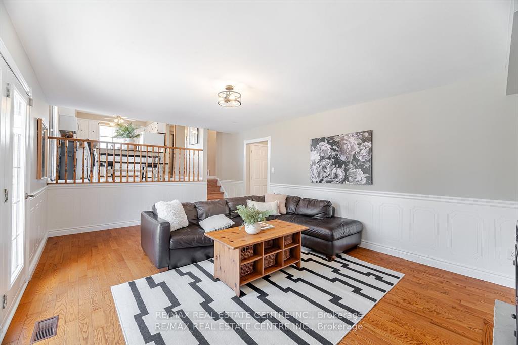 Photo 10 of 583 Moorelands Crescent, Milton, Timberlea — HOMEH