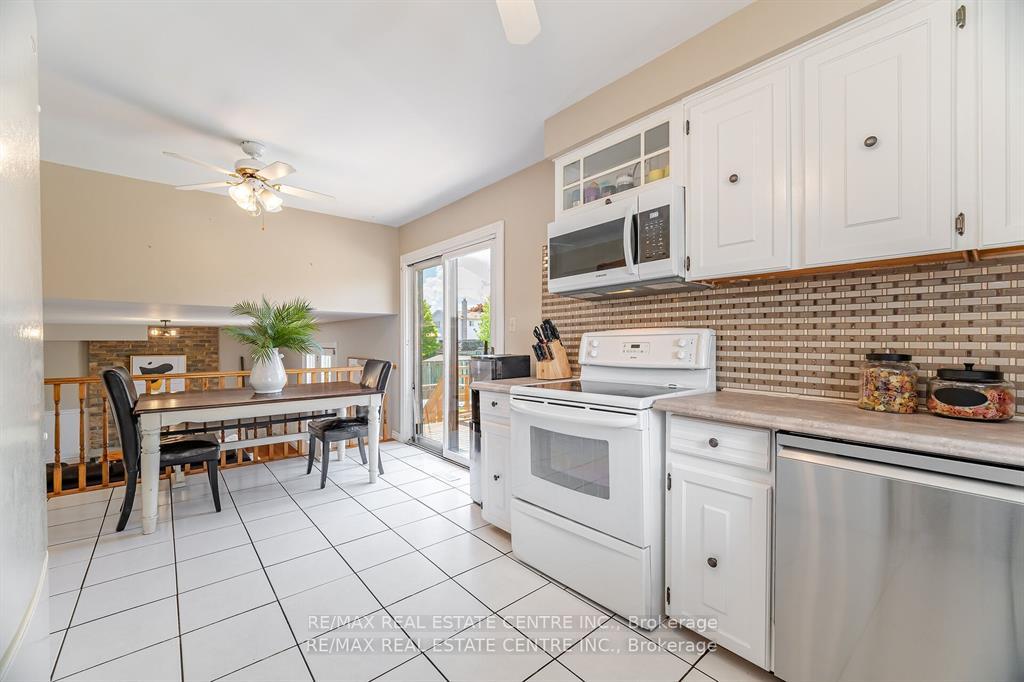 Photo 12 of 583 Moorelands Crescent, Milton, Timberlea — HOMEH
