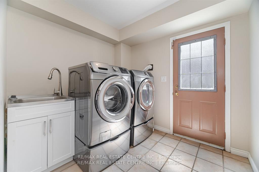 Photo 20 of 583 Moorelands Crescent, Milton, Timberlea — HOMEH