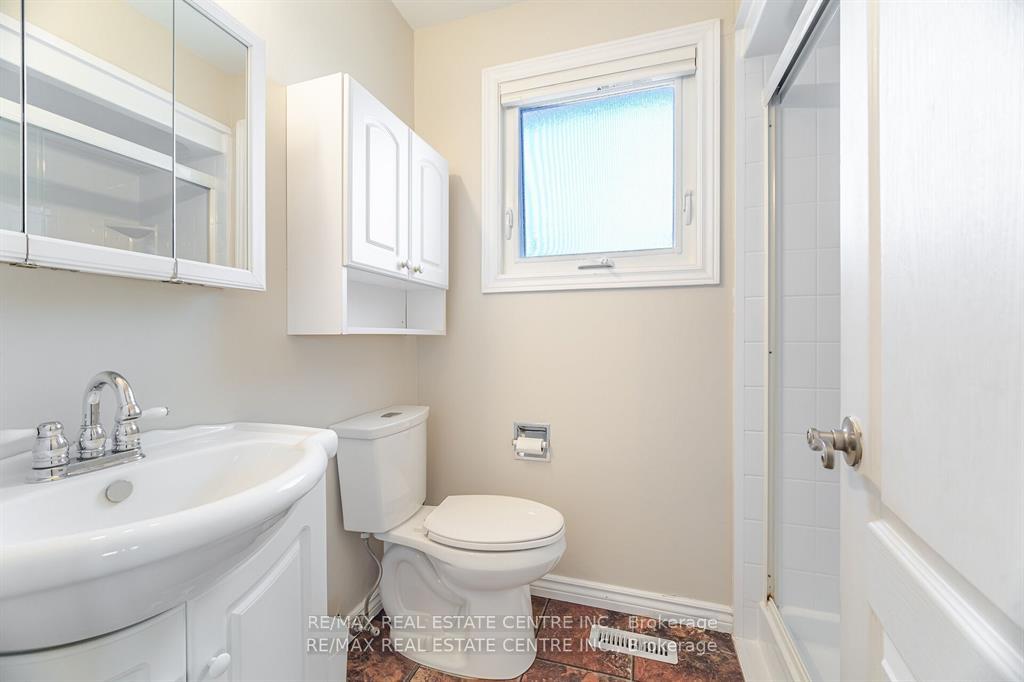 Photo 22 of 583 Moorelands Crescent, Milton, Timberlea — HOMEH