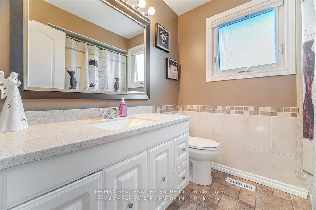Photo 27 of 583 Moorelands Crescent, Milton, Timberlea — HOMEH