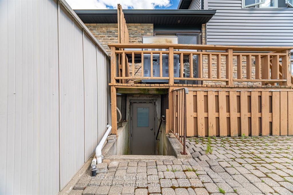 Photo 35 of 583 Moorelands Crescent, Milton, Timberlea — HOMEH