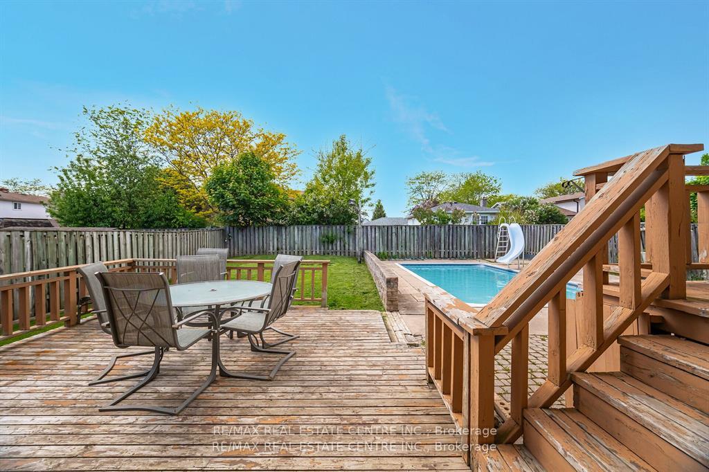 Photo 36 of 583 Moorelands Crescent, Milton, Timberlea — HOMEH