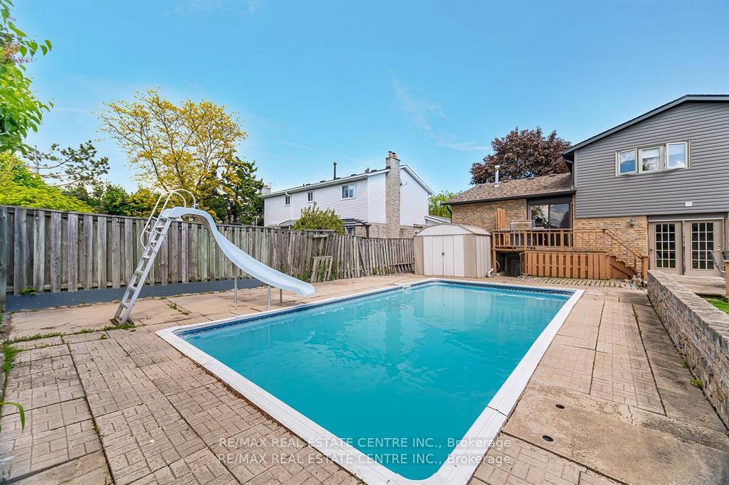 Photo 39 of 583 Moorelands Crescent, Milton, Timberlea — HOMEH