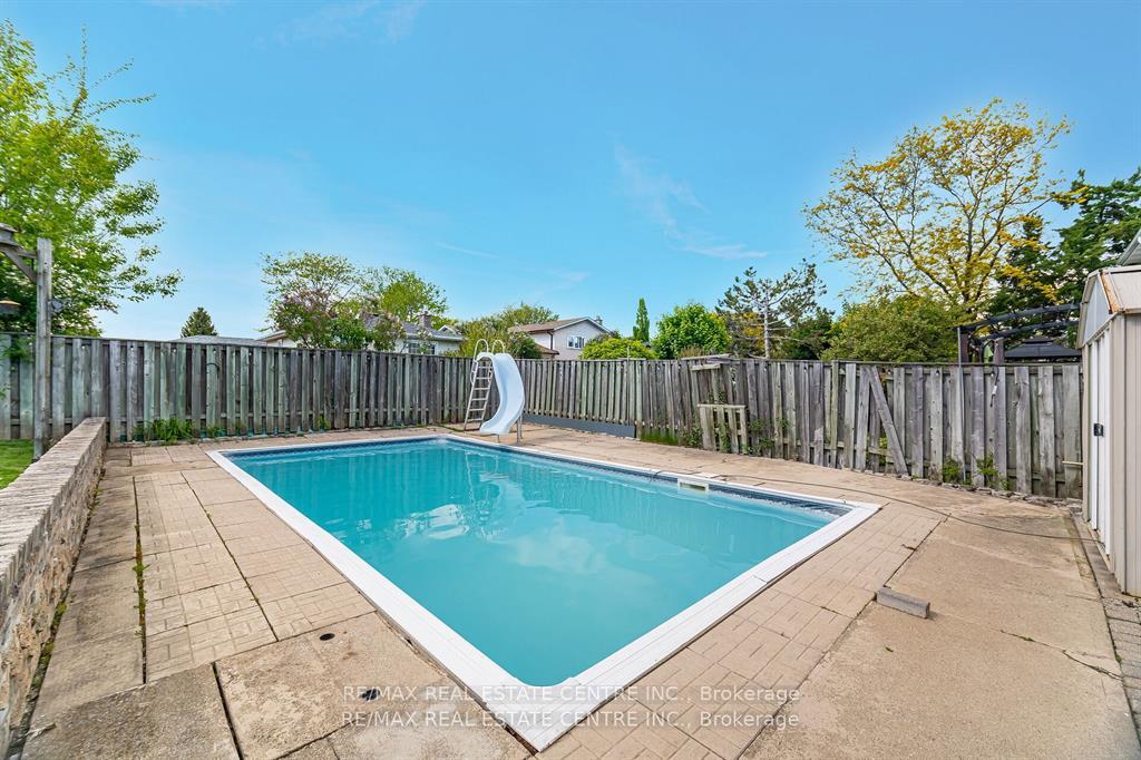 Photo 40 of 583 Moorelands Crescent, Milton, Timberlea — HOMEH