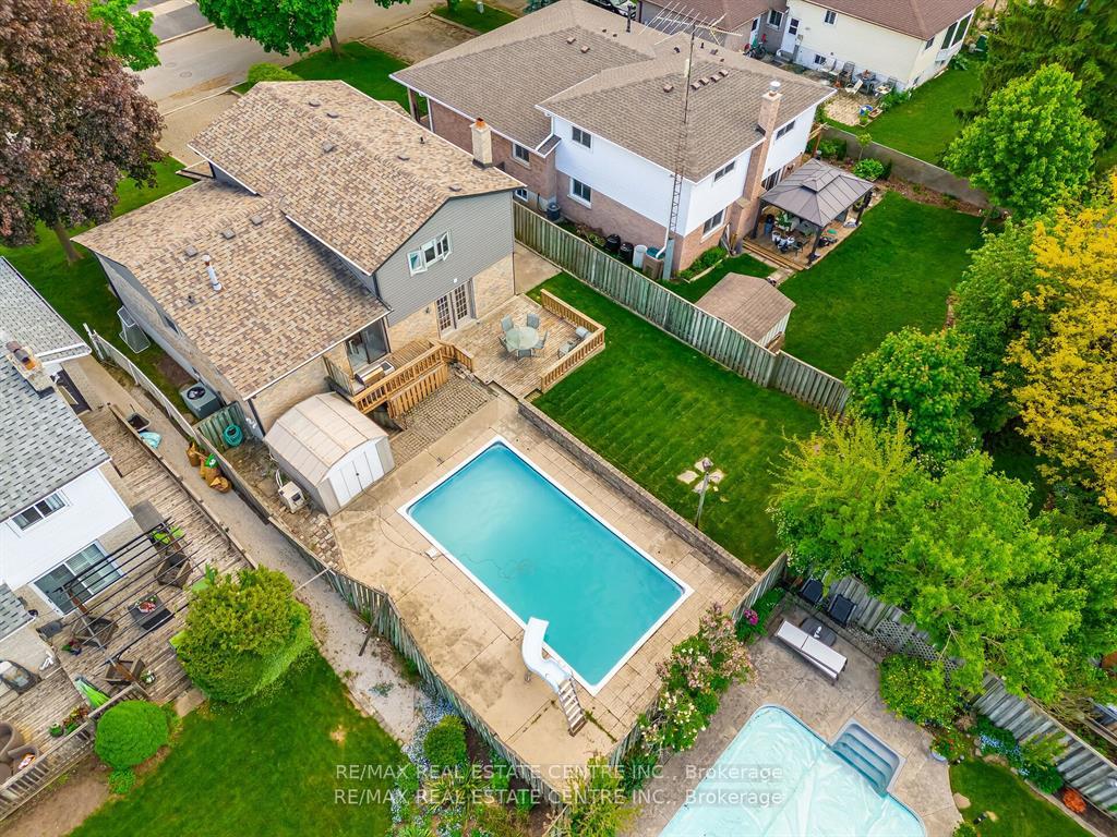 Photo 42 of 583 Moorelands Crescent, Milton, Timberlea — HOMEH