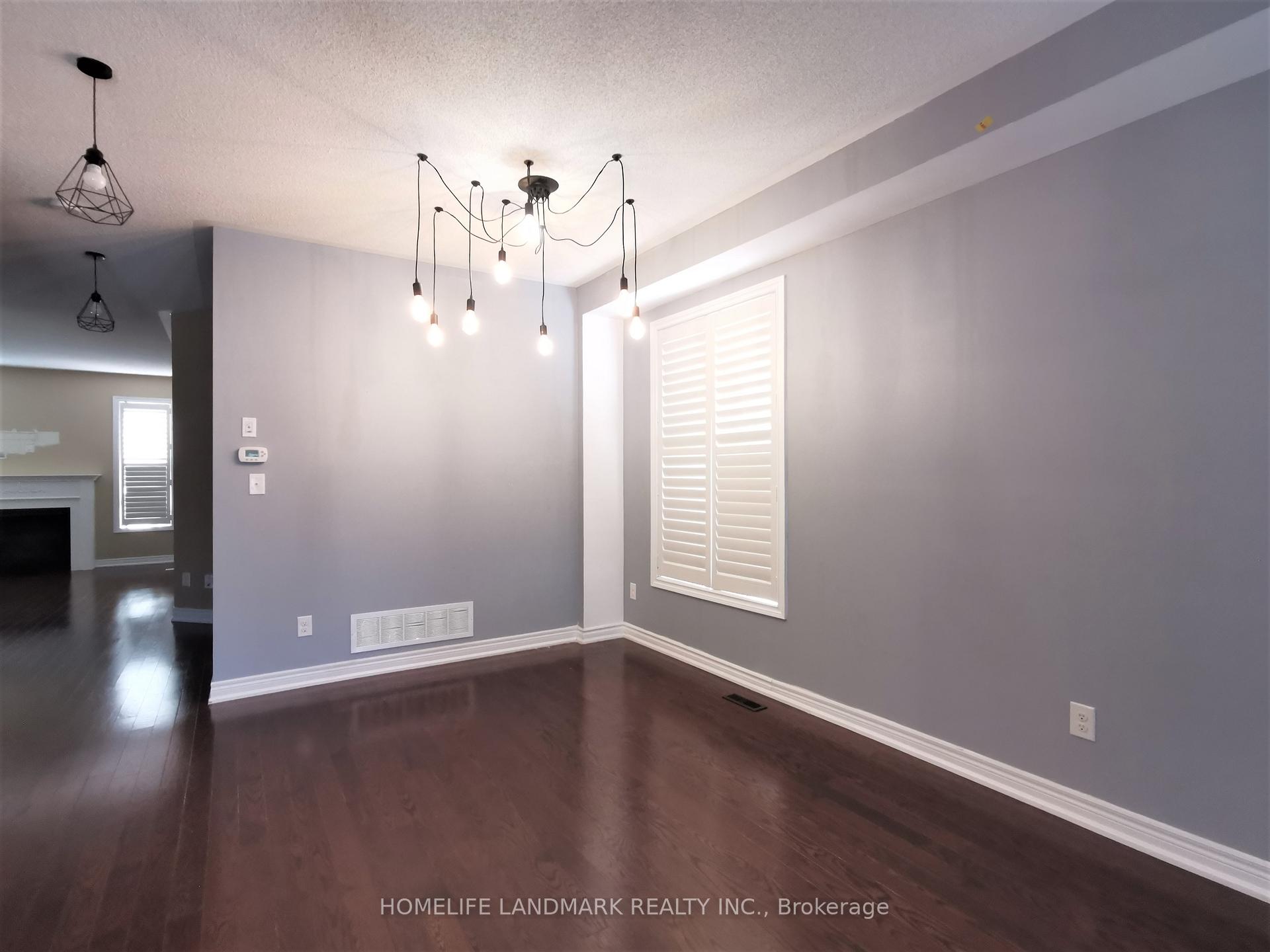 Photo 5 of 27 Mead Terrace, Markham, Wismer — HOMEH