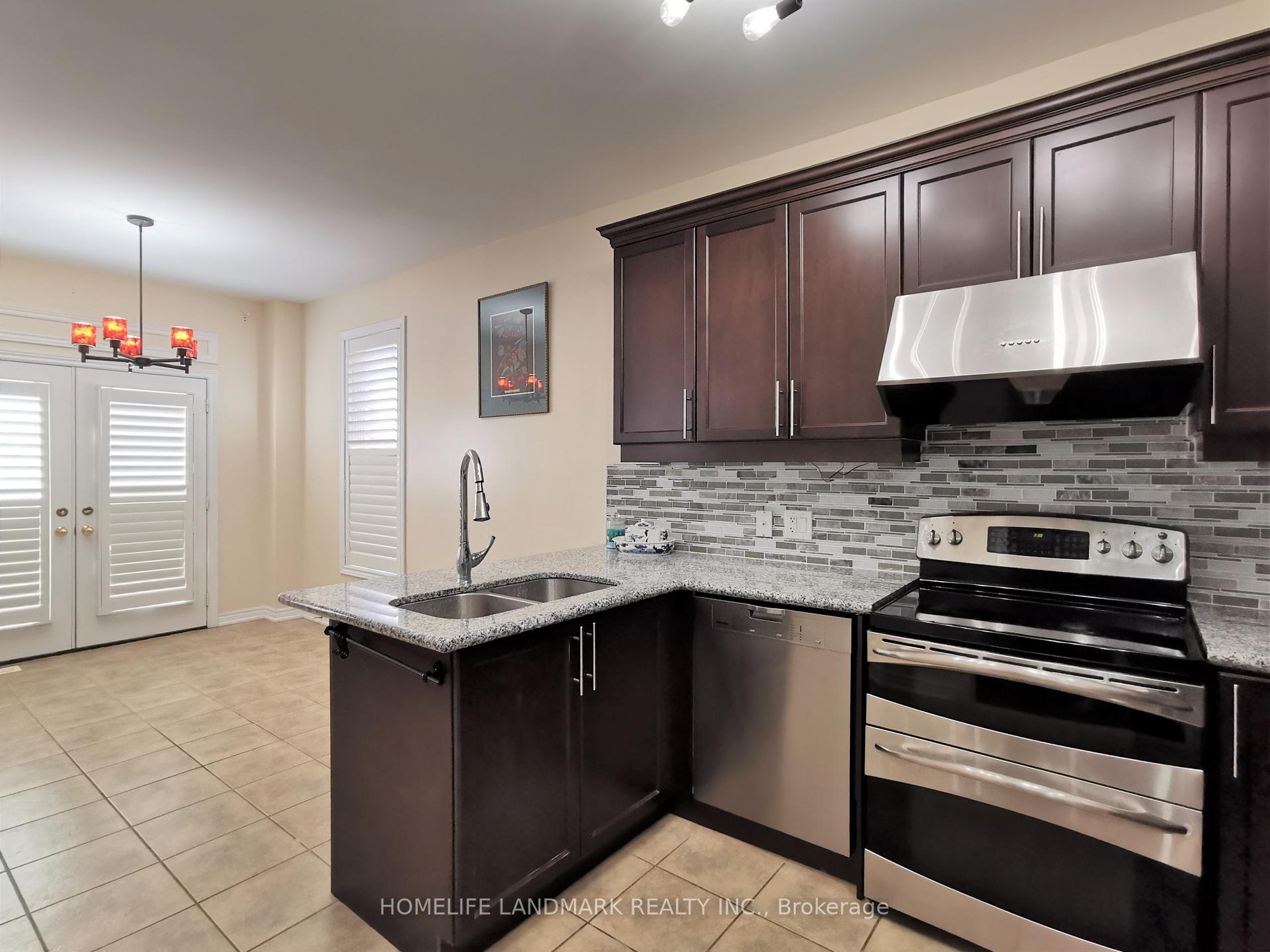 Photo 9 of 27 Mead Terrace, Markham, Wismer — HOMEH