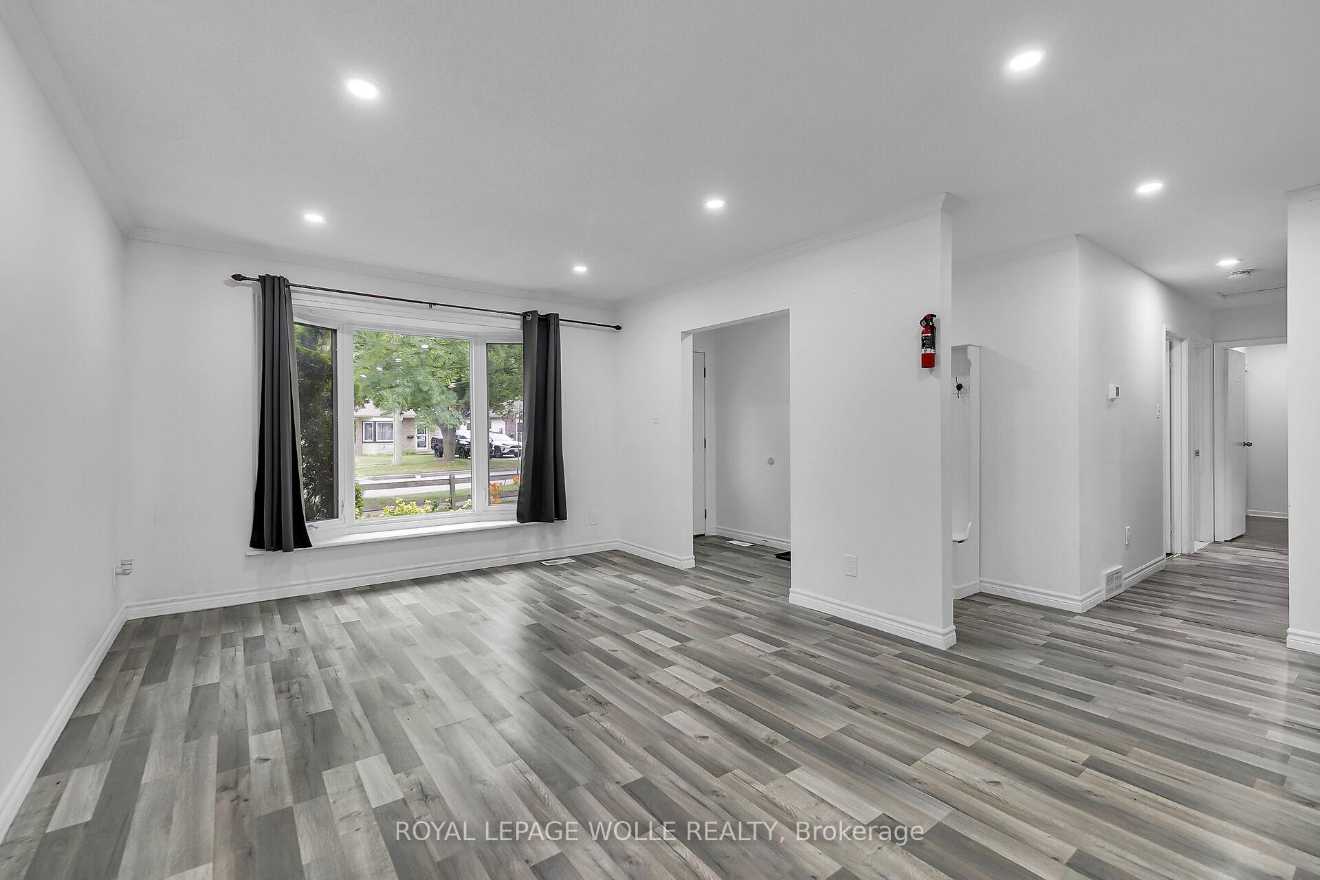 Photo 4 of 262 Heritage Drive, Kitchener — HOMEH