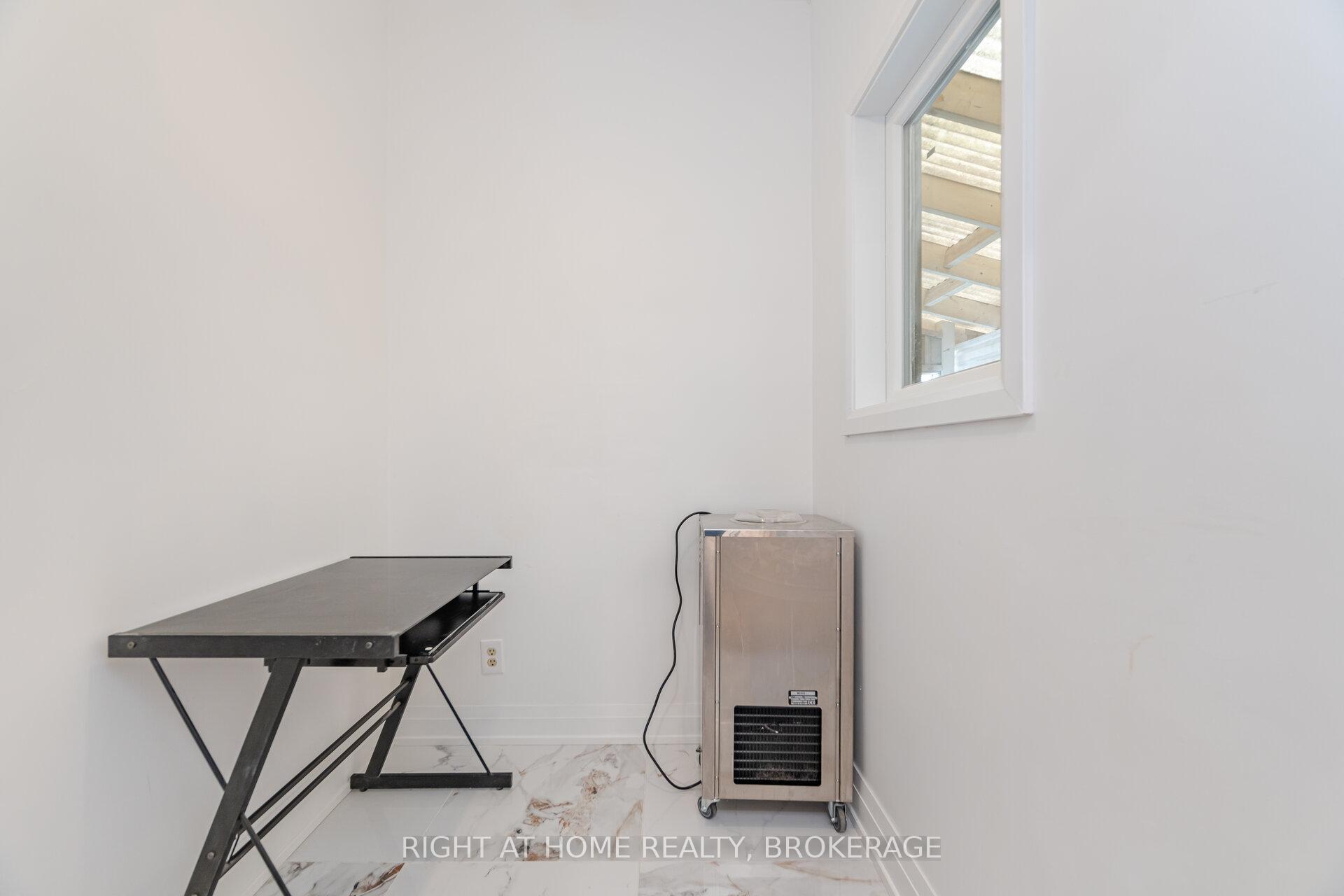 Photo 20 of 86 Glasgow Street, Kitchener — HOMEH