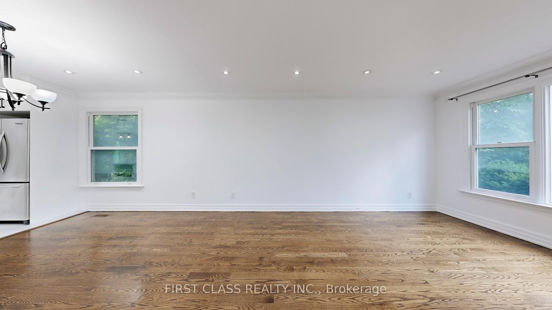 Photo 7 of 34 Ferrah Street, Markham, Unionville — HOMEH